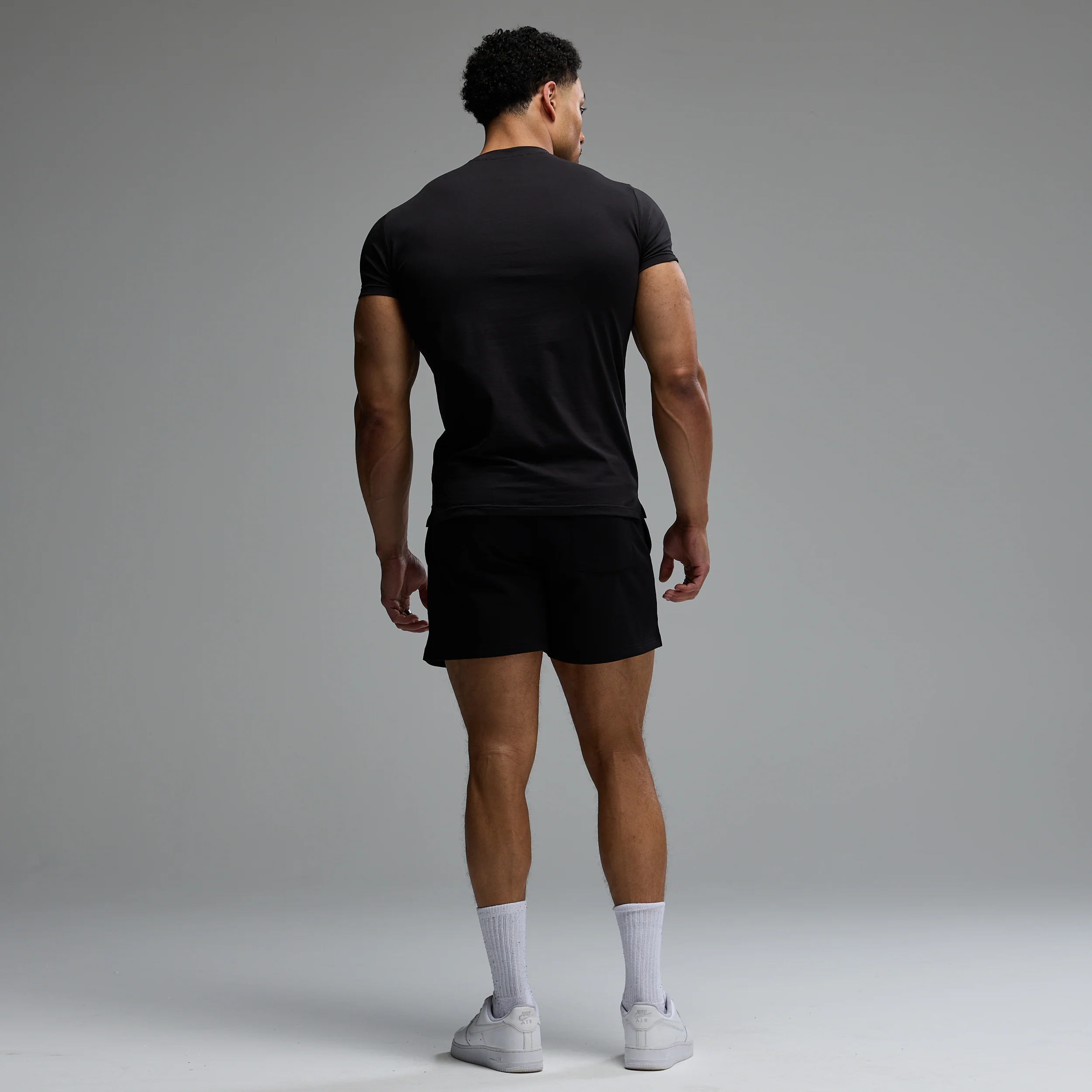 ACADEMY OUTLINE BLACK REGULAR FIT SHORT - Image 5