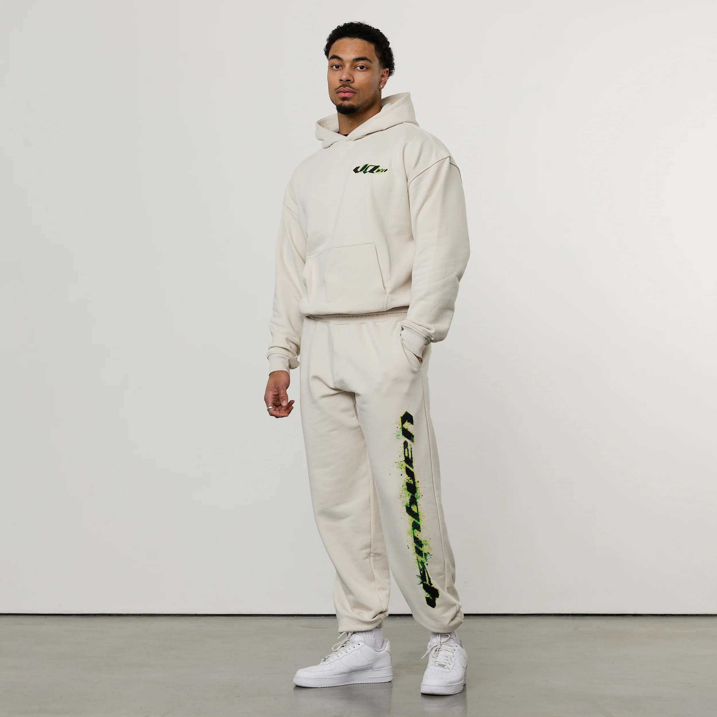 ACID OFF WHITE OVERSIZED HOODIE - Image 5