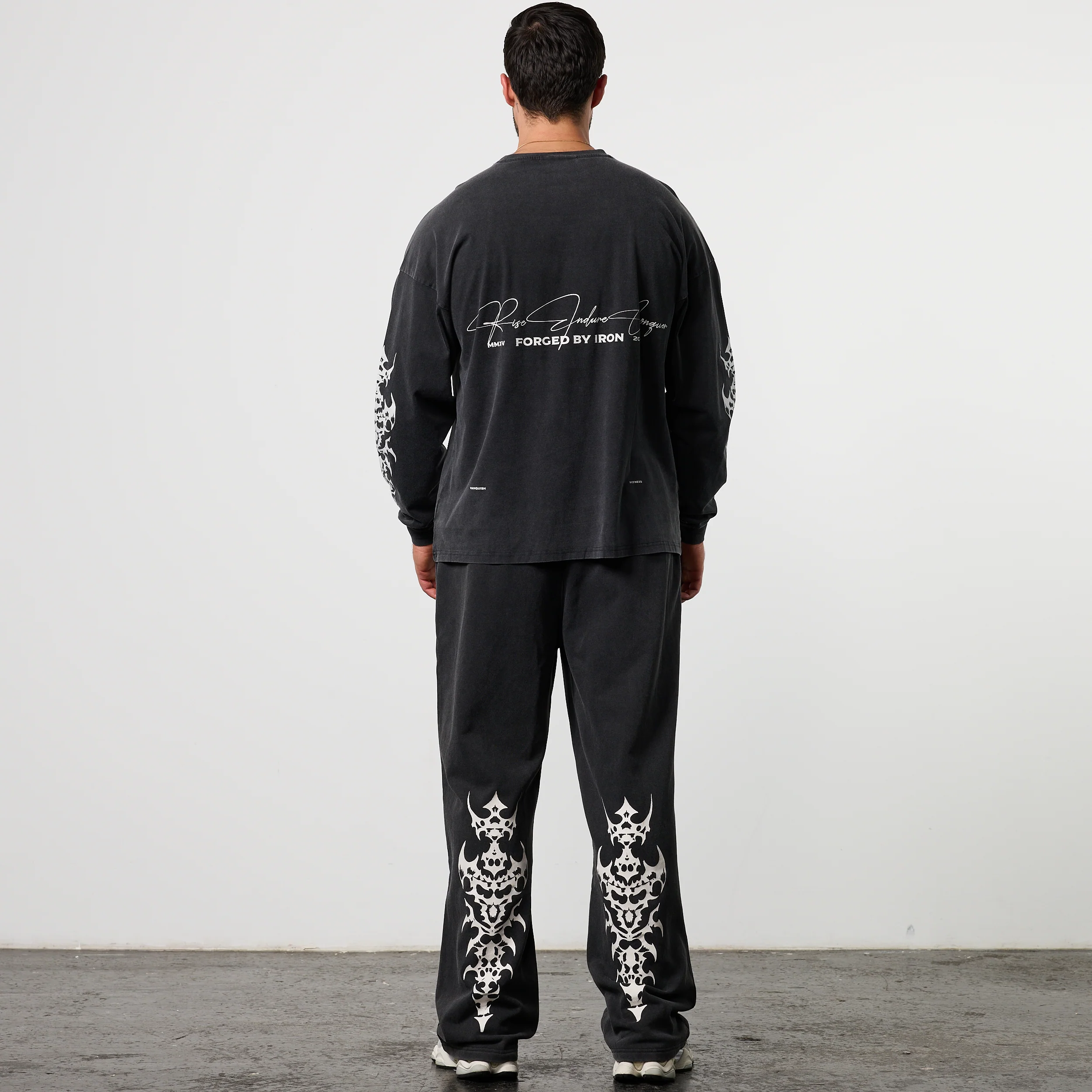 BLACK FORGE WASHED BLACK STRAIGHT LEG SWEATPANTS - Image 5