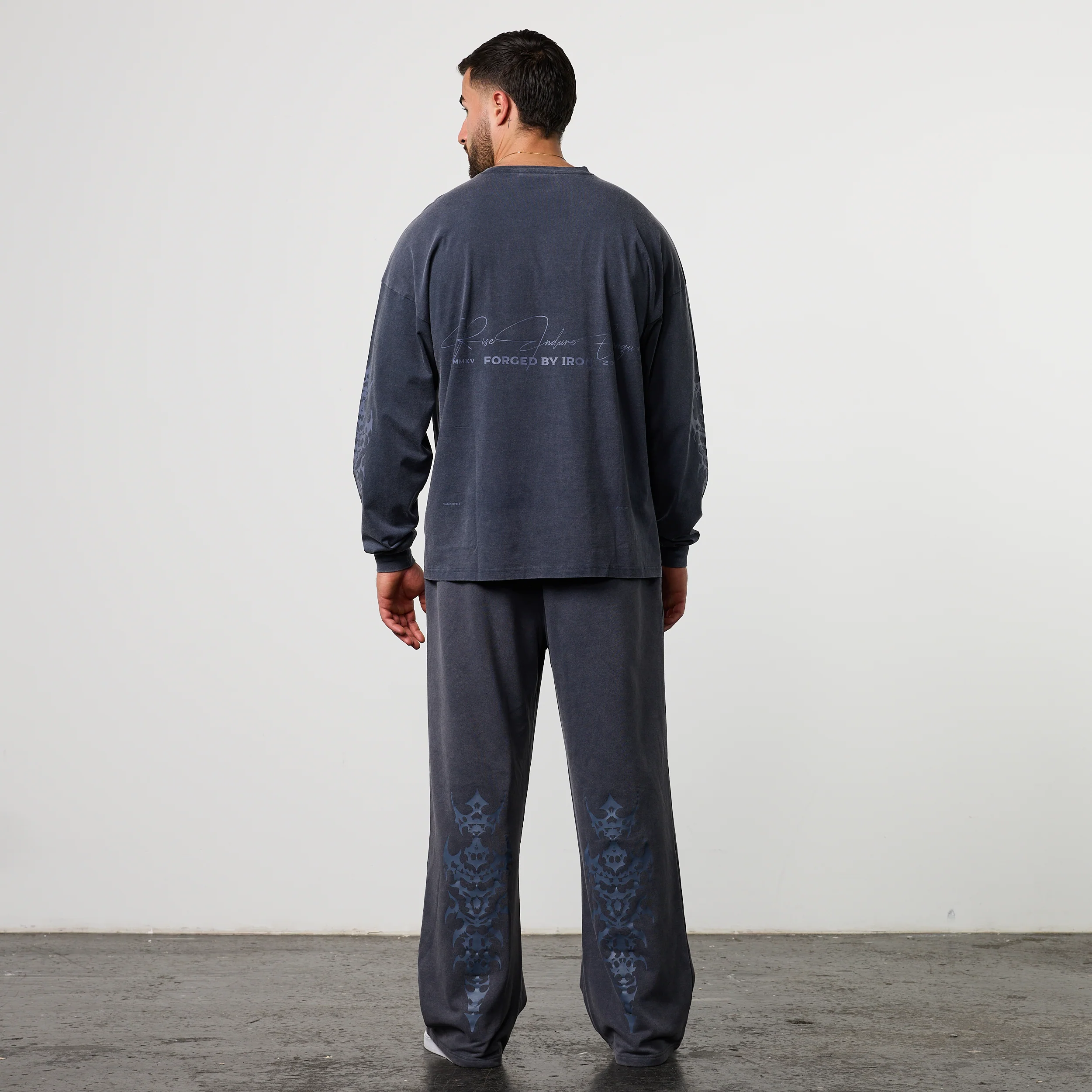 BLACK FORGE WASHED NAVY STRAIGHT LEG SWEATPANTS - Image 5