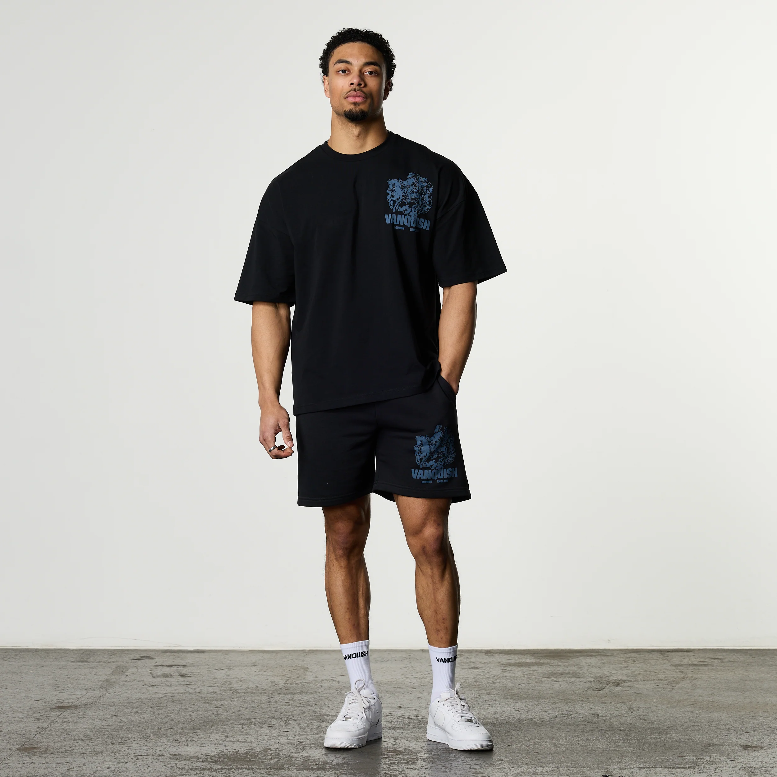 CAMELOT BLACK OVERSIZED T SHIRT - Image 5