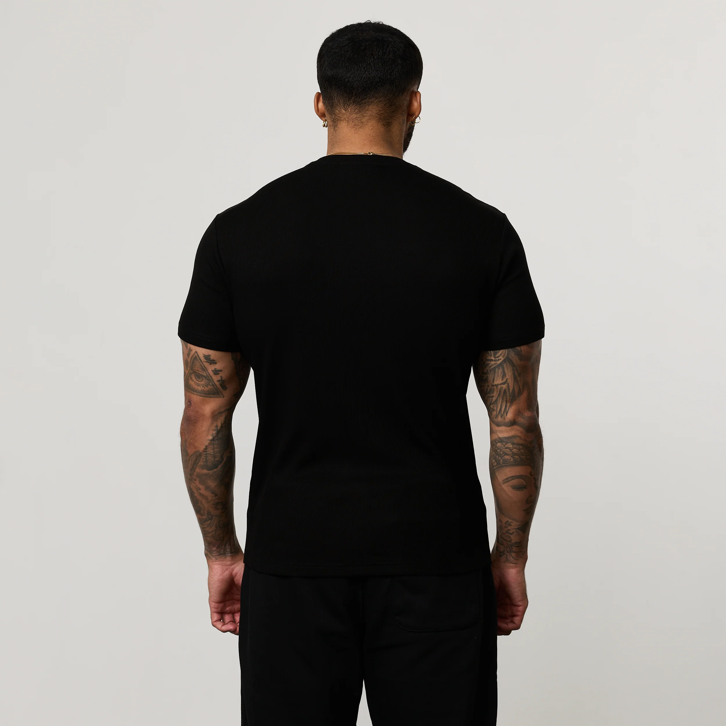 MONOGRAM RIB BLACK SLIM FIT T SHIRT - Image 2