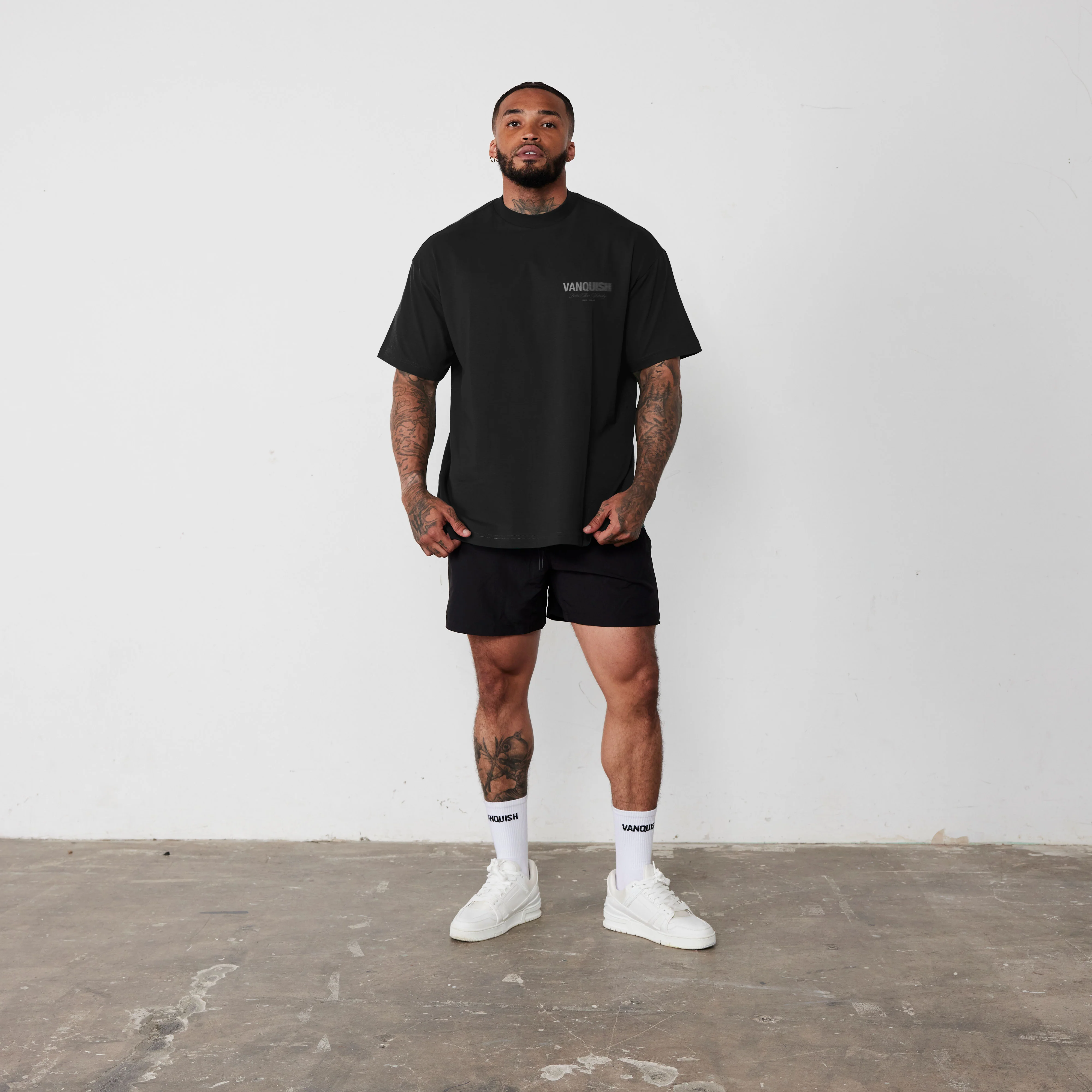 REVOLVE MOMENTUM BLACK BOXY T SHIRT - Image 3