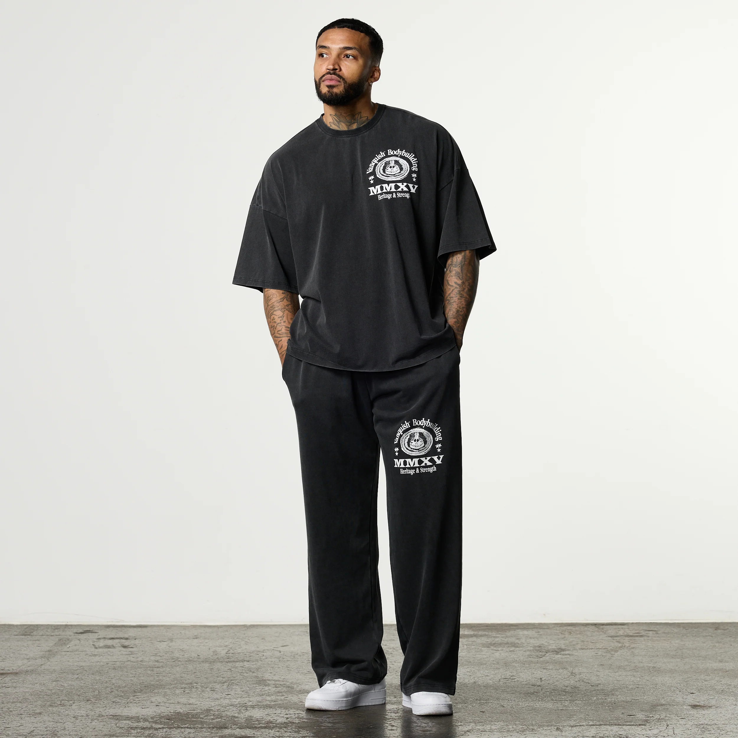 HERITAGE AND STRENGTH BLACK STRAIGHT LEG SWEATPANTS - Image 4