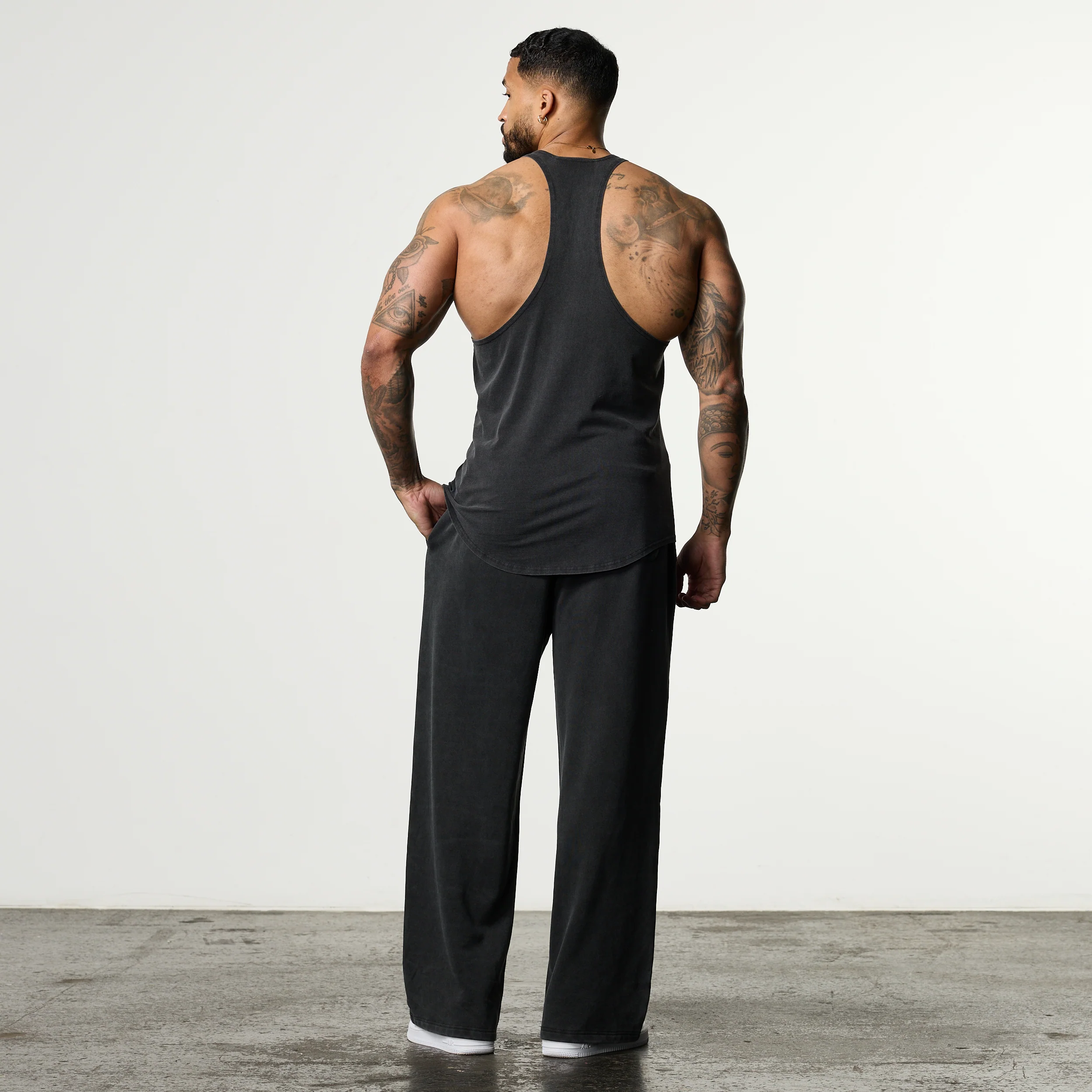 HERITAGE AND STRENGTH BLACK STRINGER VEST - Image 5