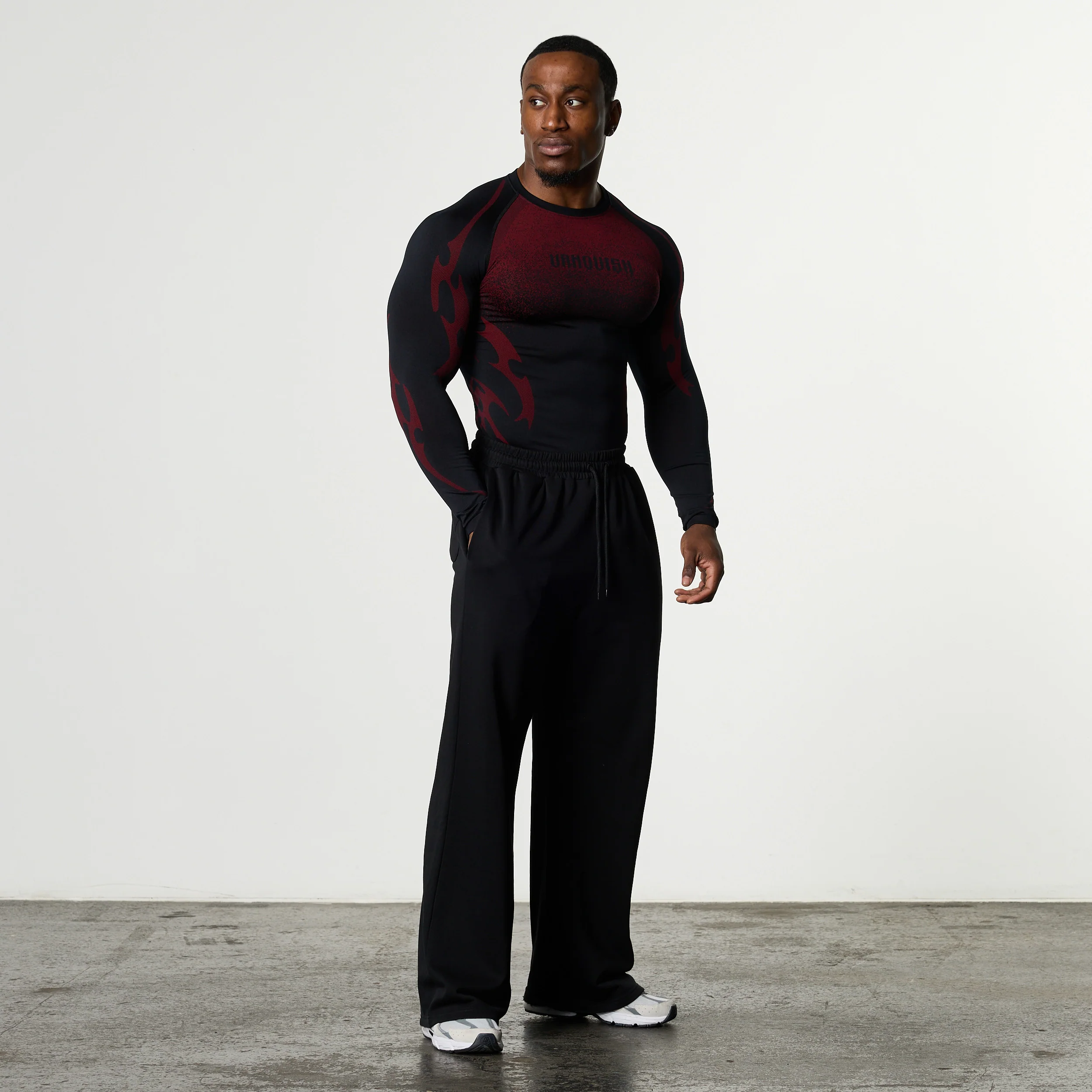 TRIBAL COMPRESSION BLACK AND RED LONG SLEEVE T SHIRT - Image 5