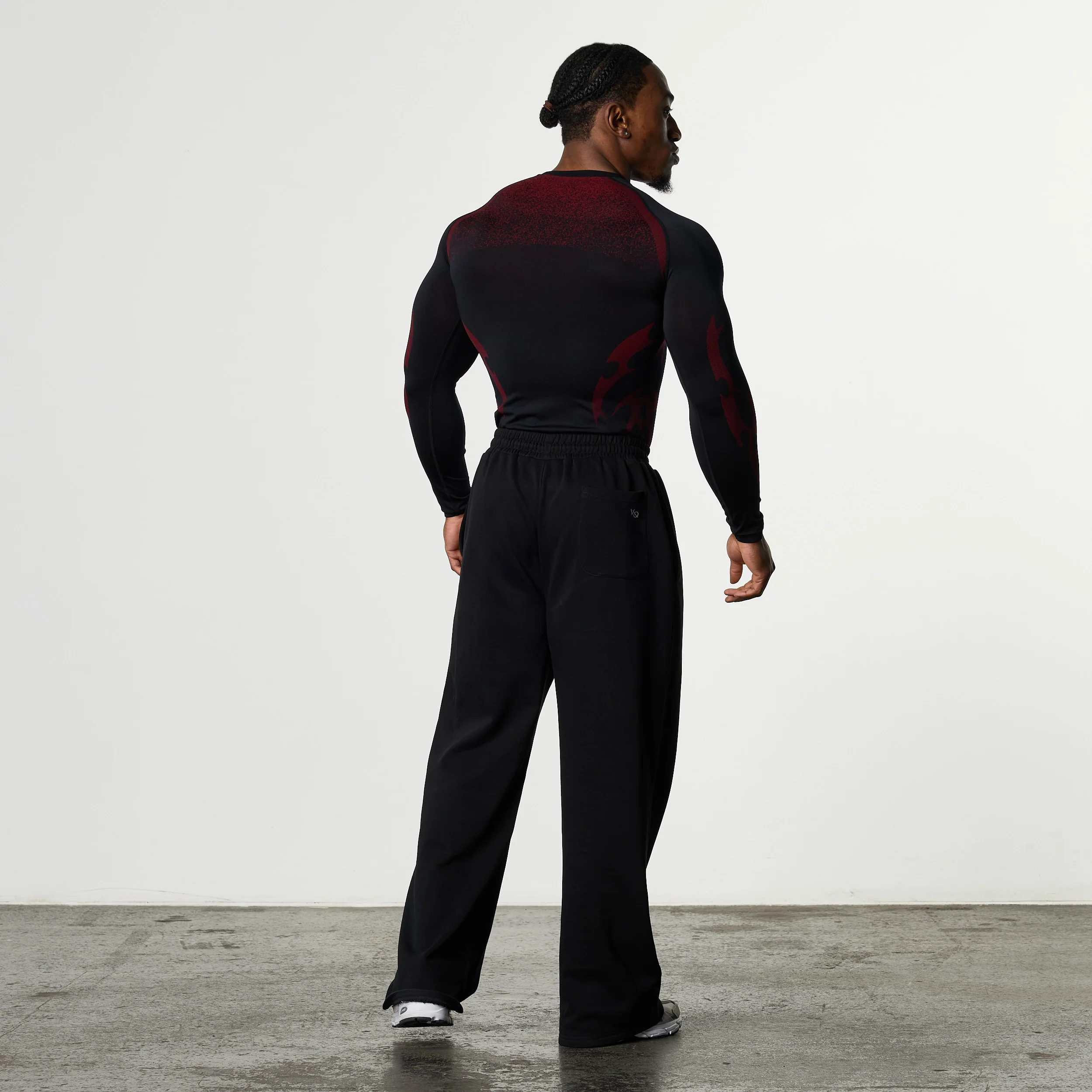 TRIBAL COMPRESSION BLACK AND RED LONG SLEEVE T SHIRT - Image 6