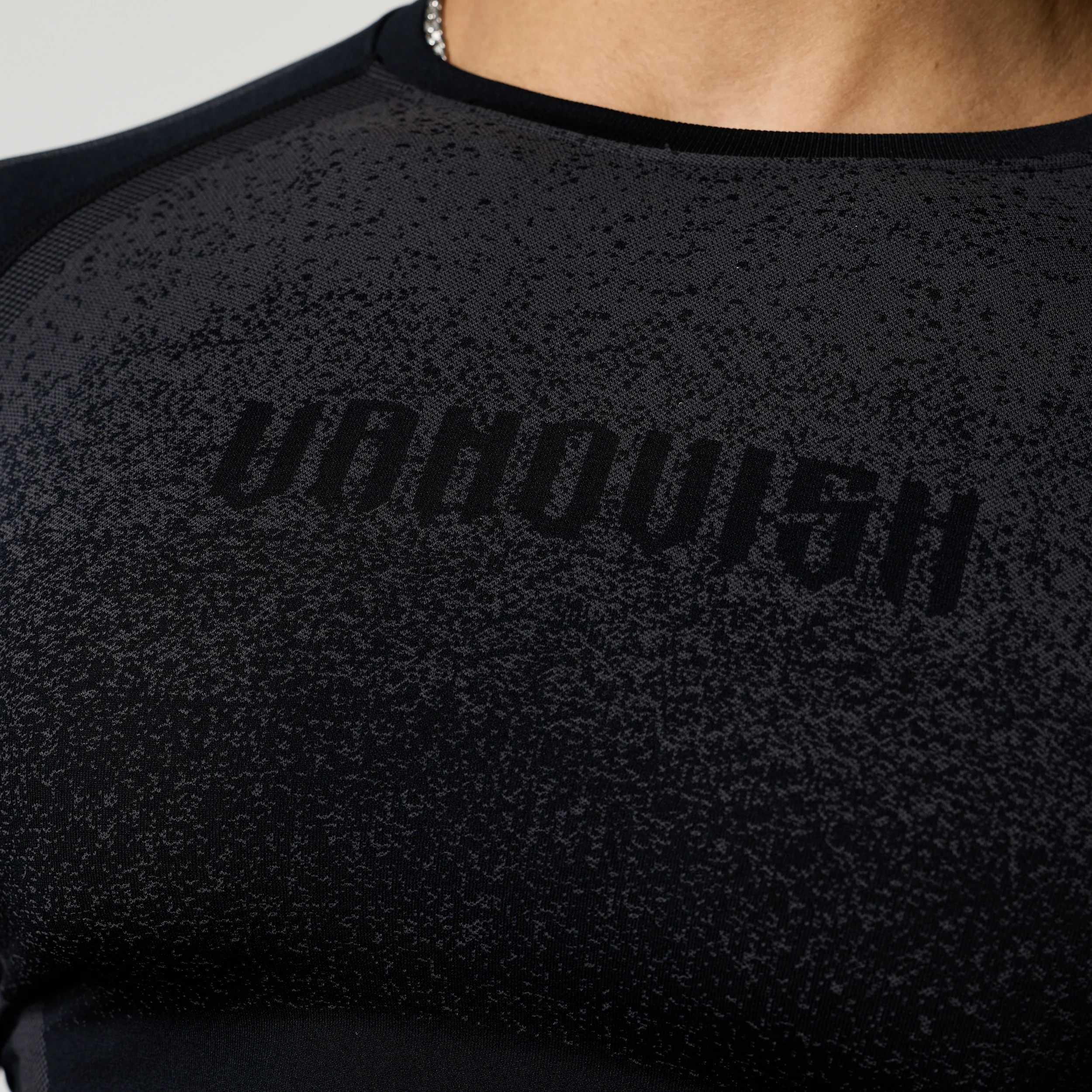 TRIBAL COMPRESSION BLACK LONG SLEEVE T SHIRT - Image 4