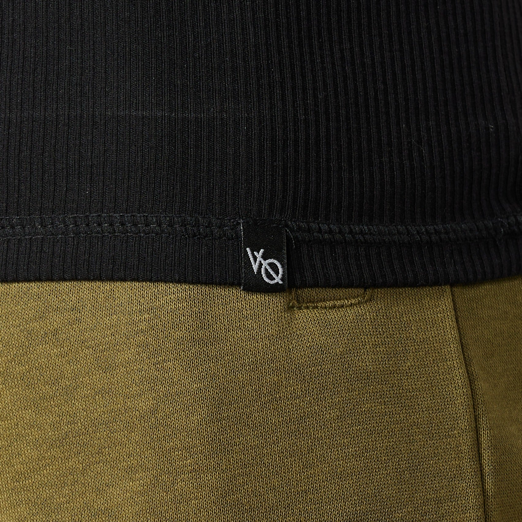 Vanquish Essential Black Ribbed Fitted Tank - Image 3