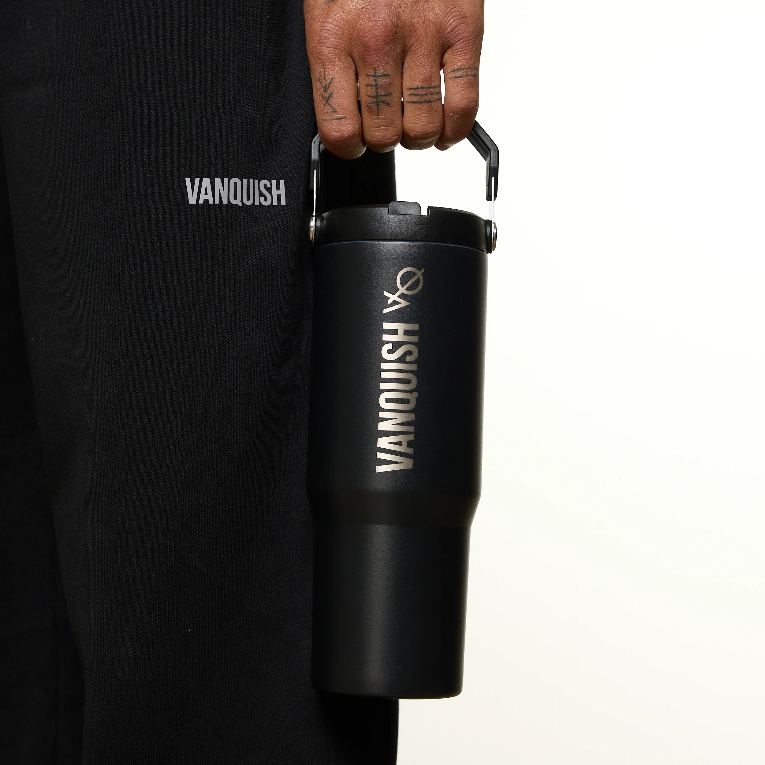Vanquish Black Metal Insulated Flask - Image 4