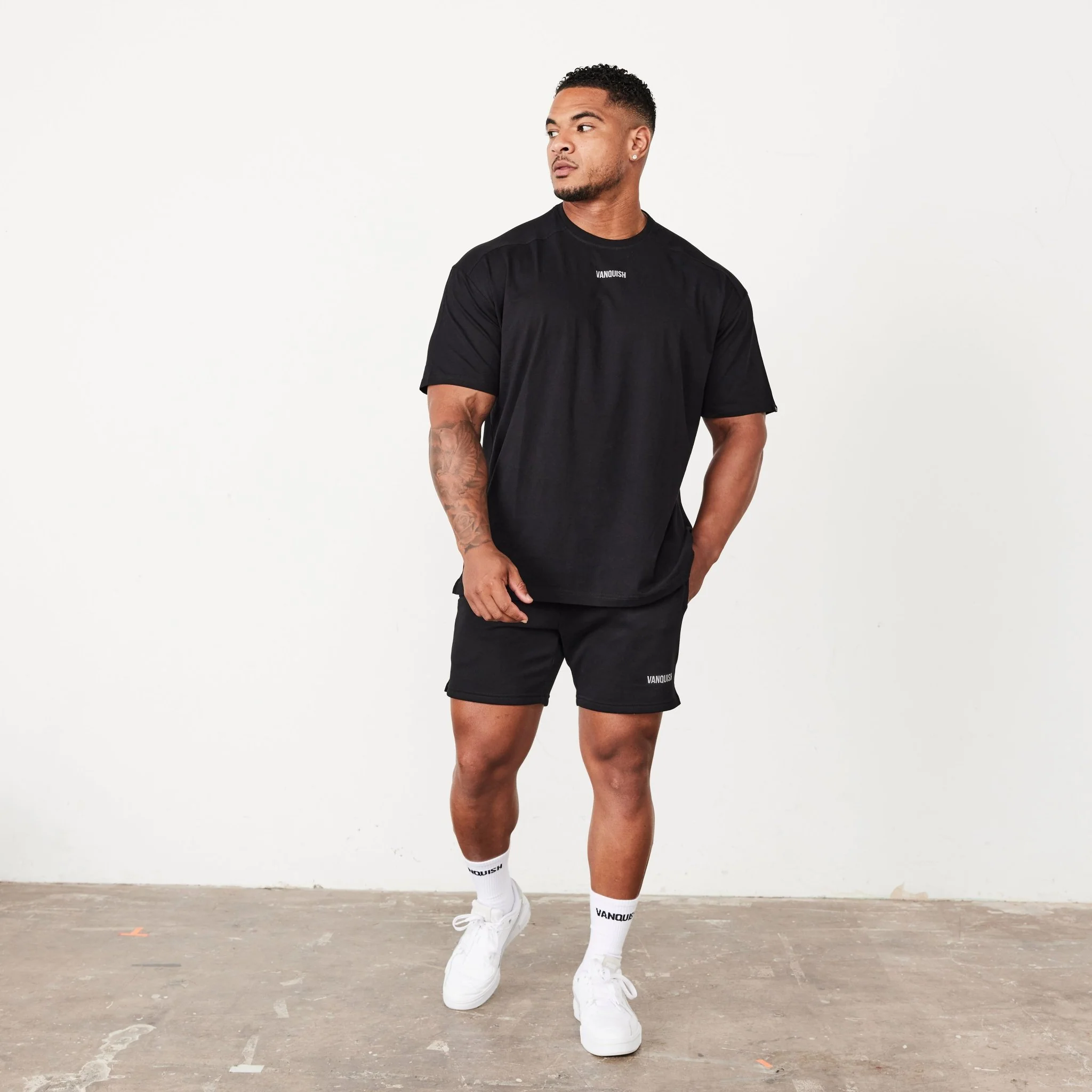 Vanquish Essential Black Oversized T Shirt - Image 2