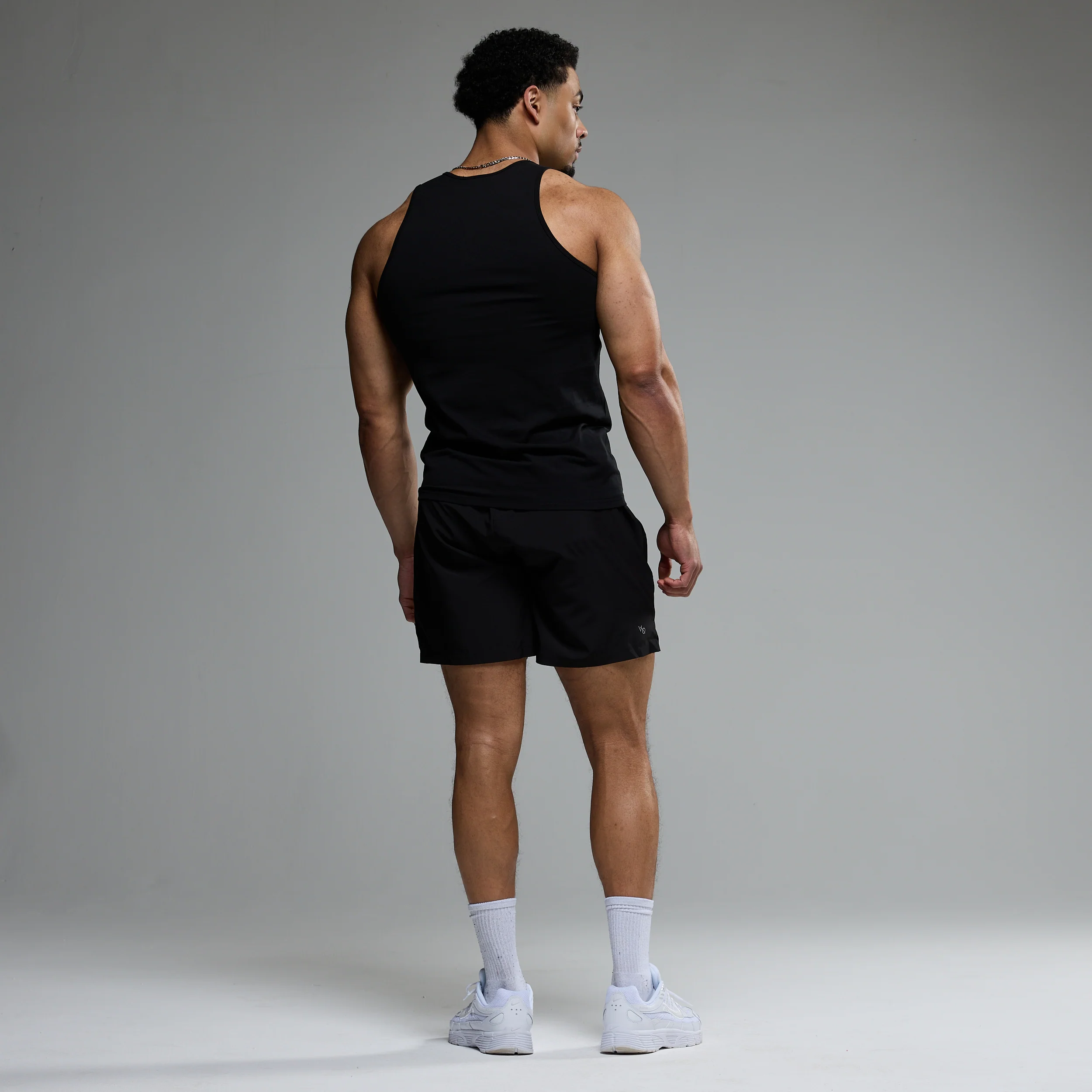 Vanquish Essential Black Regular Fit Tank Top - Image 4