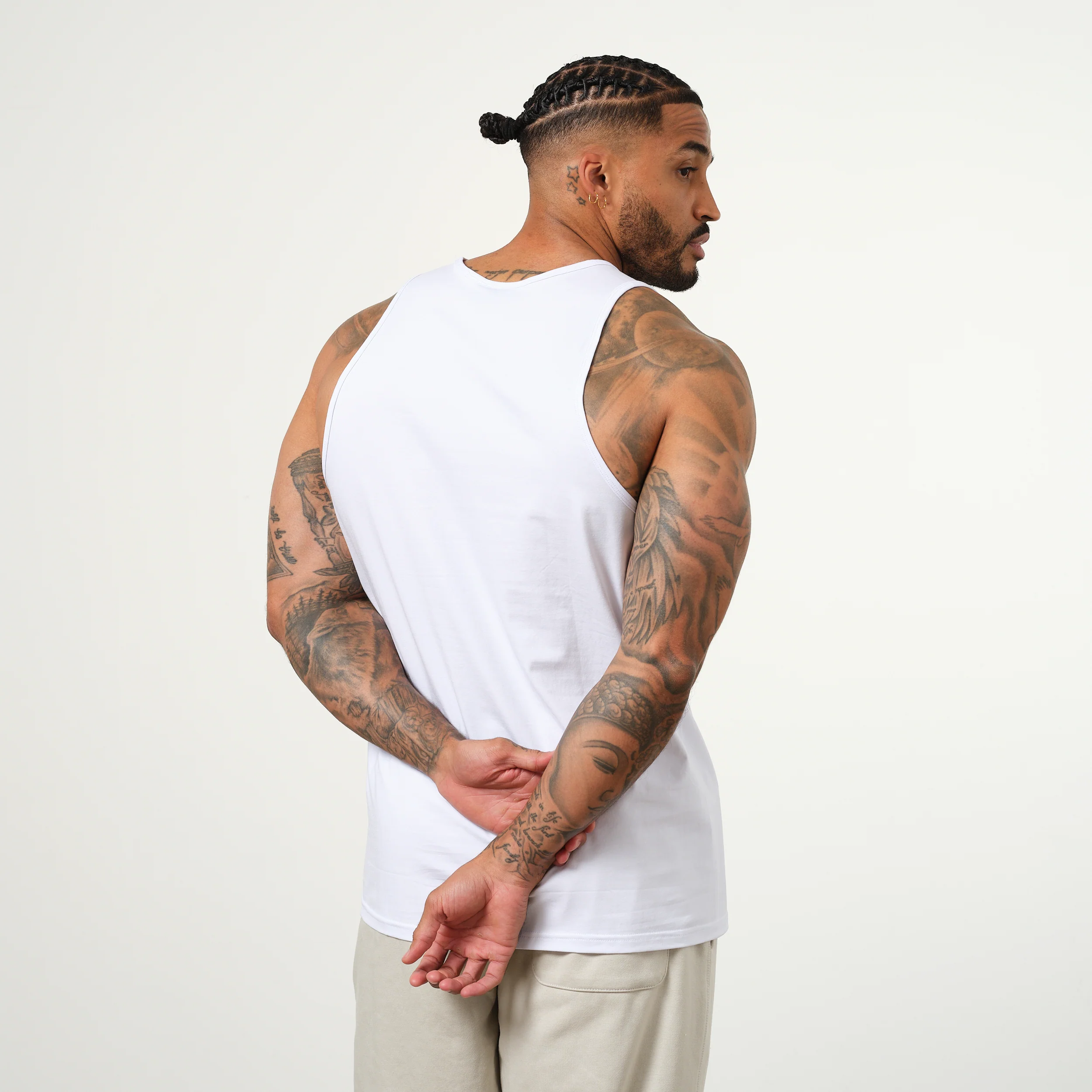 Vanquish Essential White Regular Fit Tank Top - Image 4