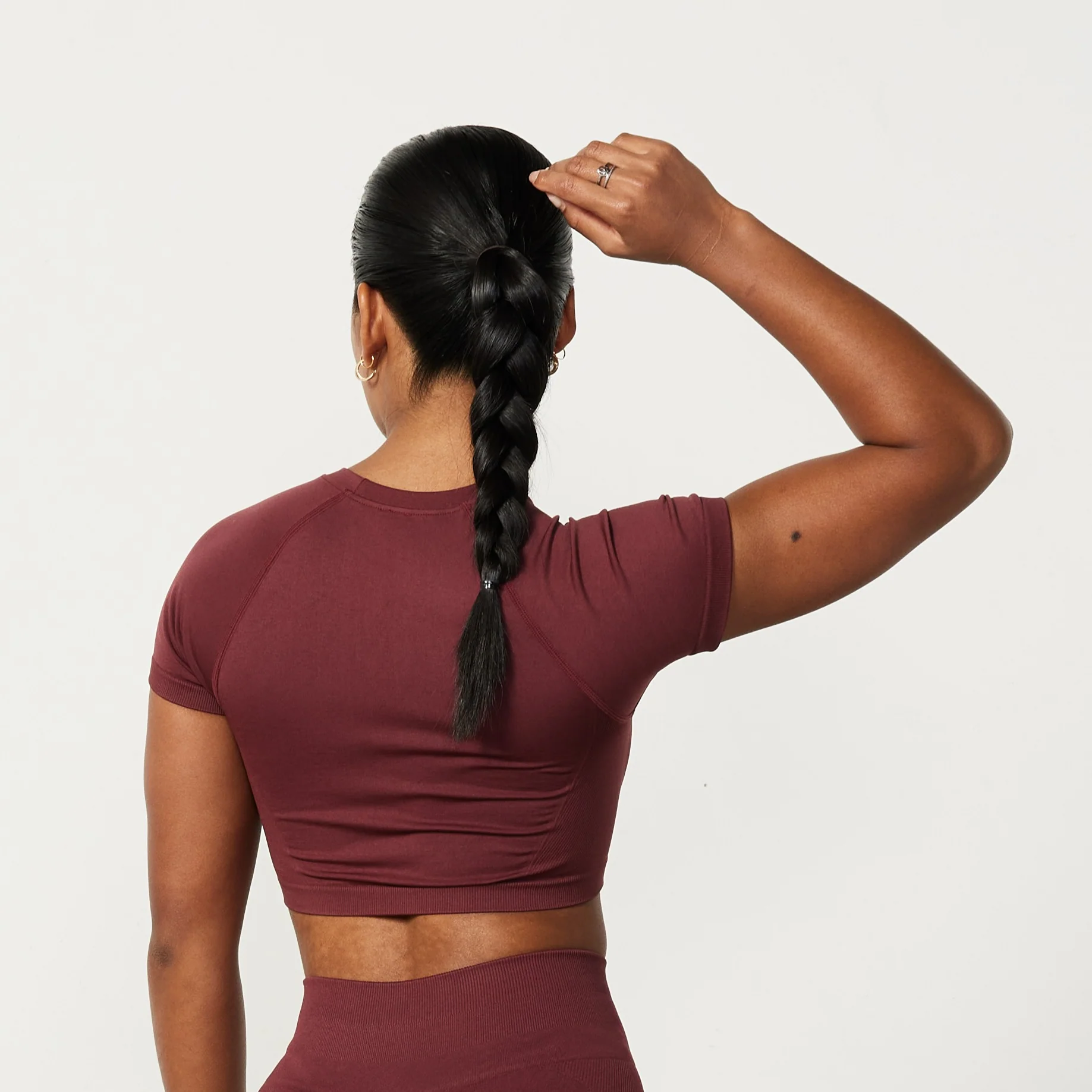 Vanquish Elevate Seamless Burgundy Cap Sleeve Cropped T Shirt - Image 2