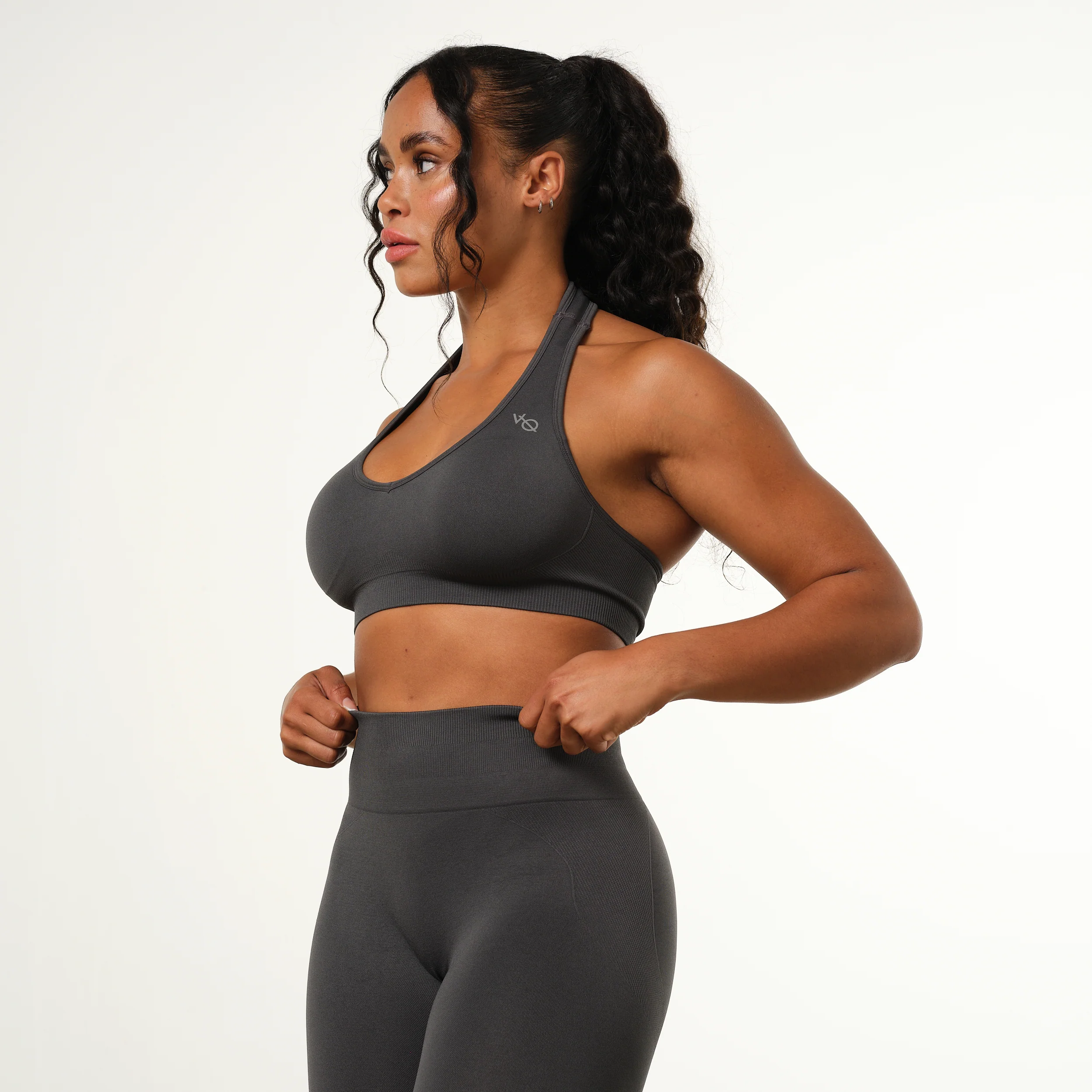 Vanquish Elevate Seamless Charcoal Halter Neck Bra