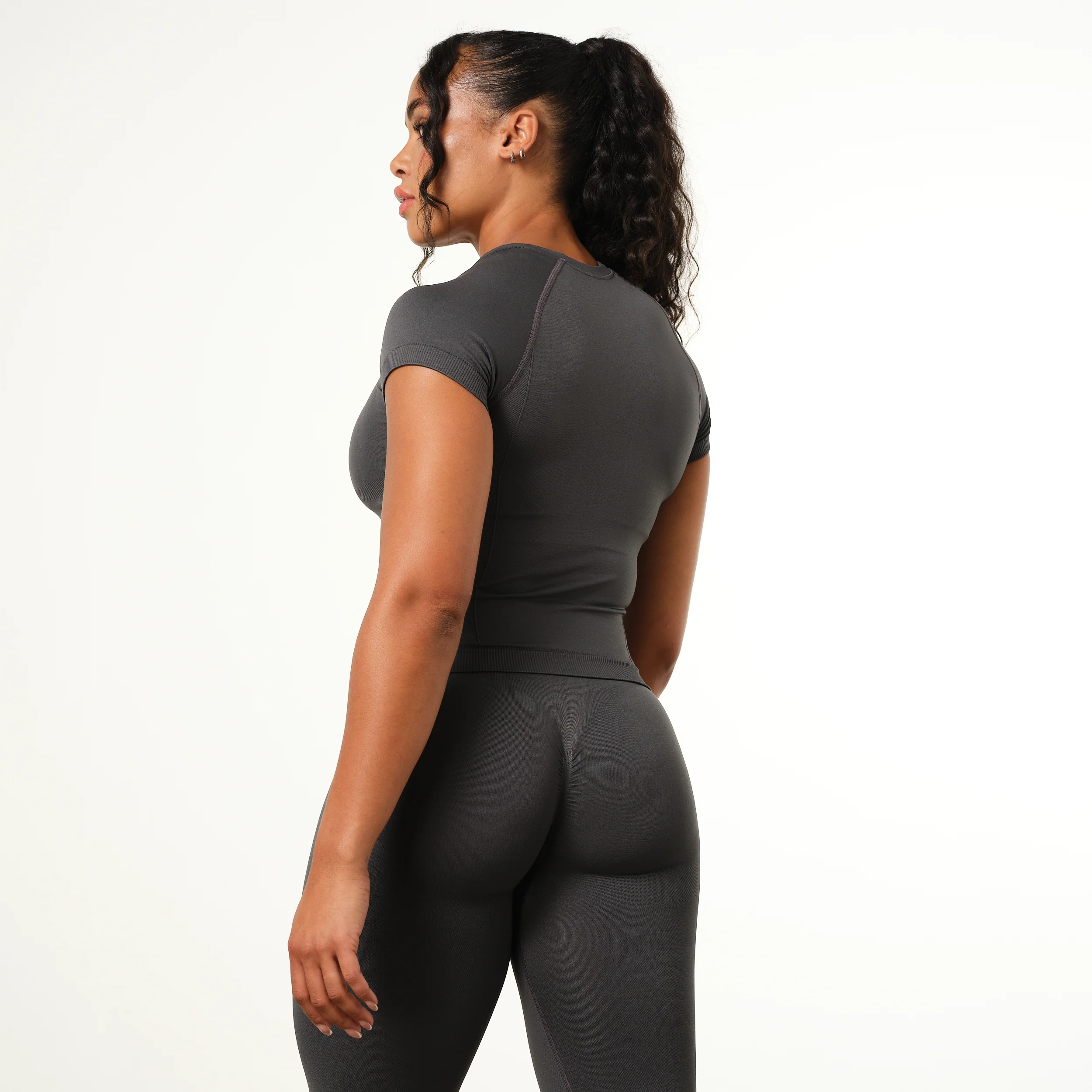 Vanquish Elevate Seamless Charcoal Midi Cap Sleeve T Shirt - Image 4