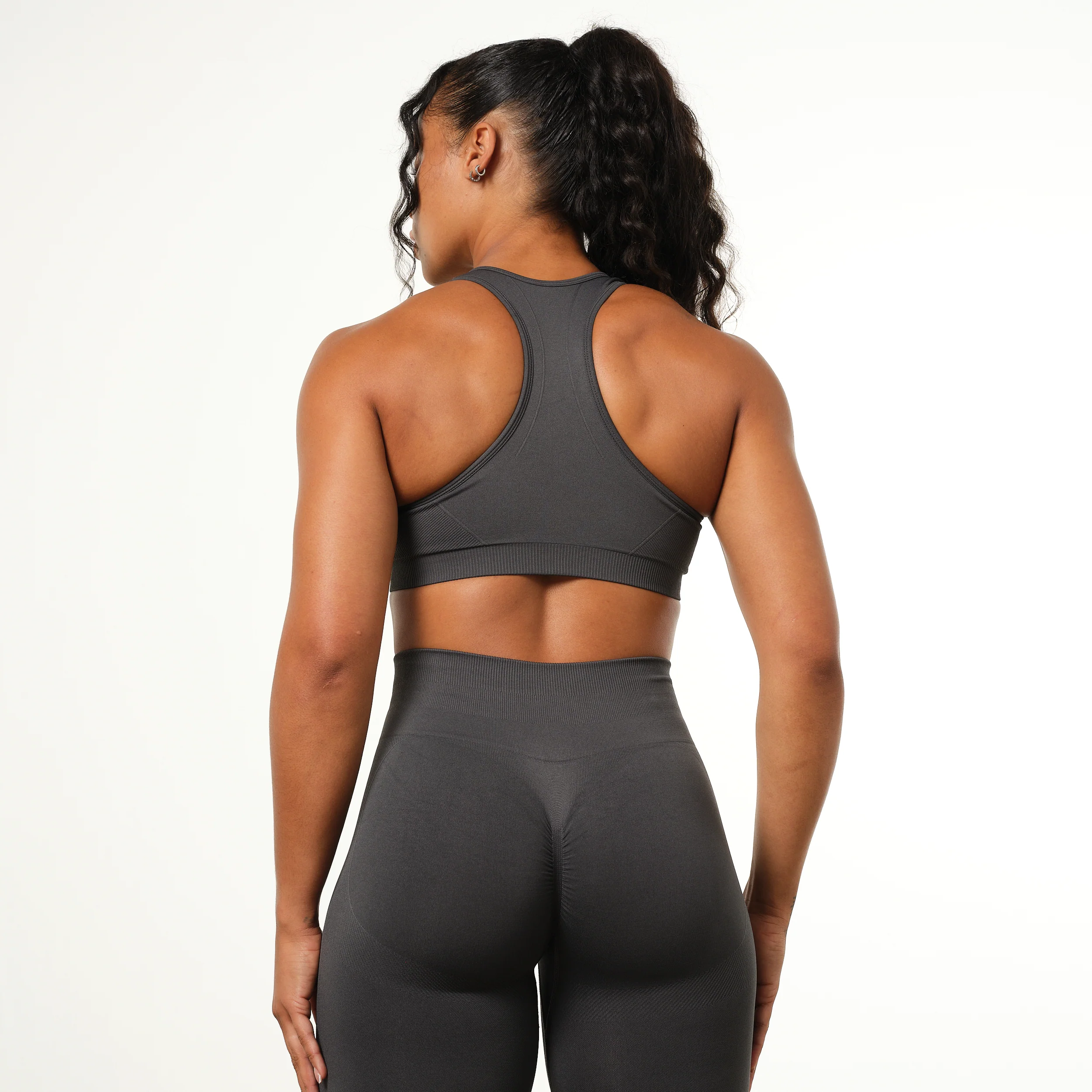 Vanquish Elevate Seamless Charcoal Support Bra - Image 4