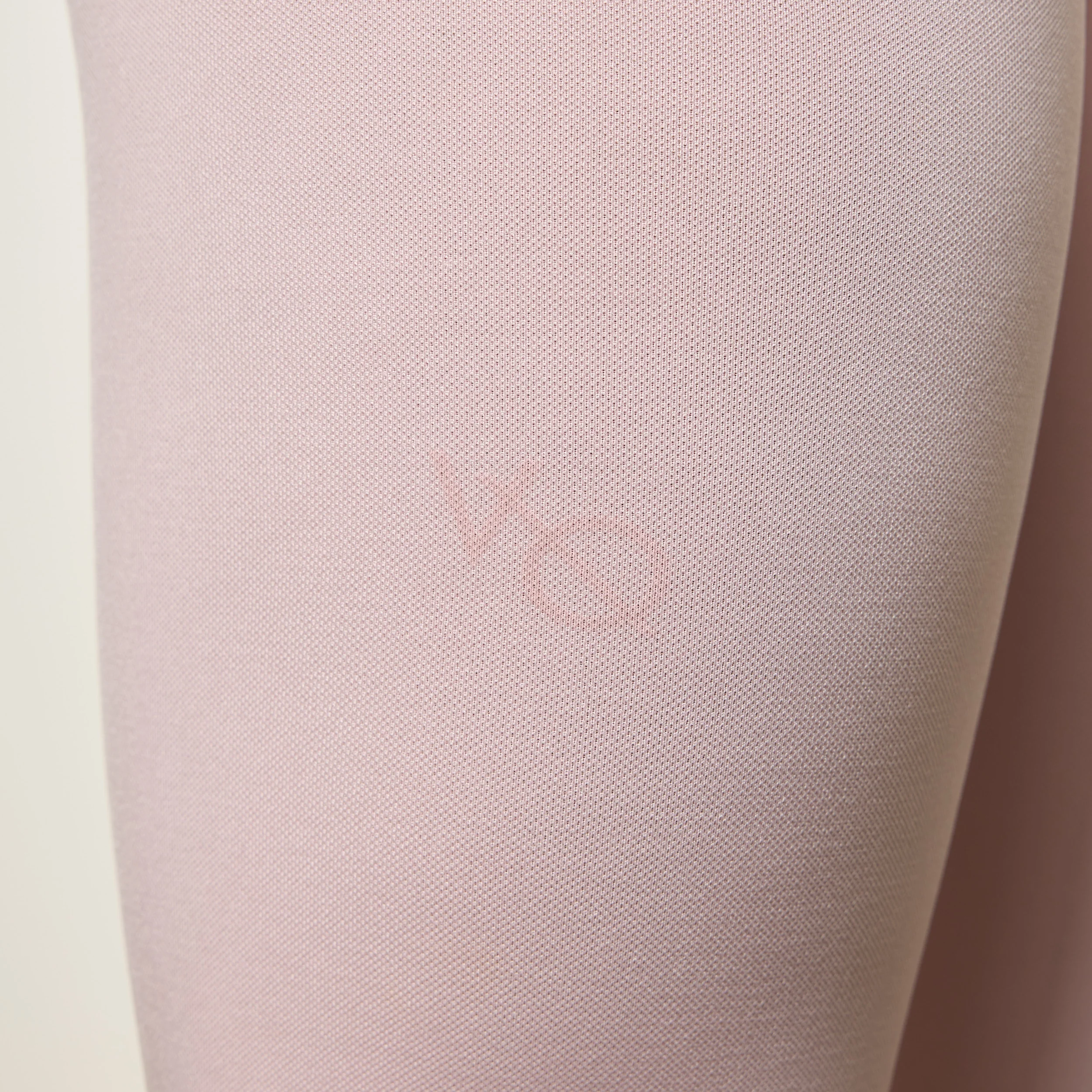 Vanquish Elevate Seamless Scrunch Ballet Pink Leggings - Image 4