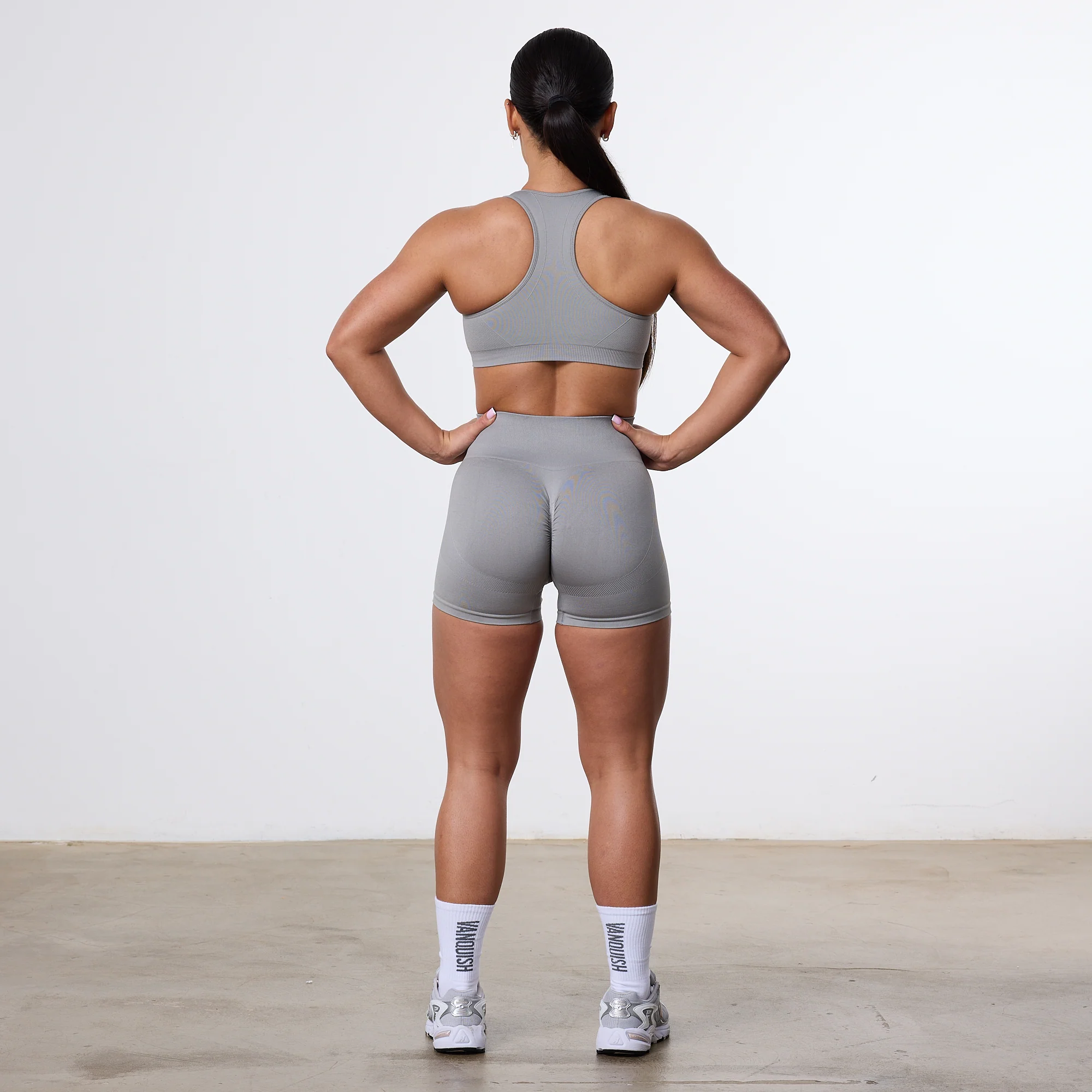 Vanquish Elevate Seamless Smoke Grey Support Bra - Image 3