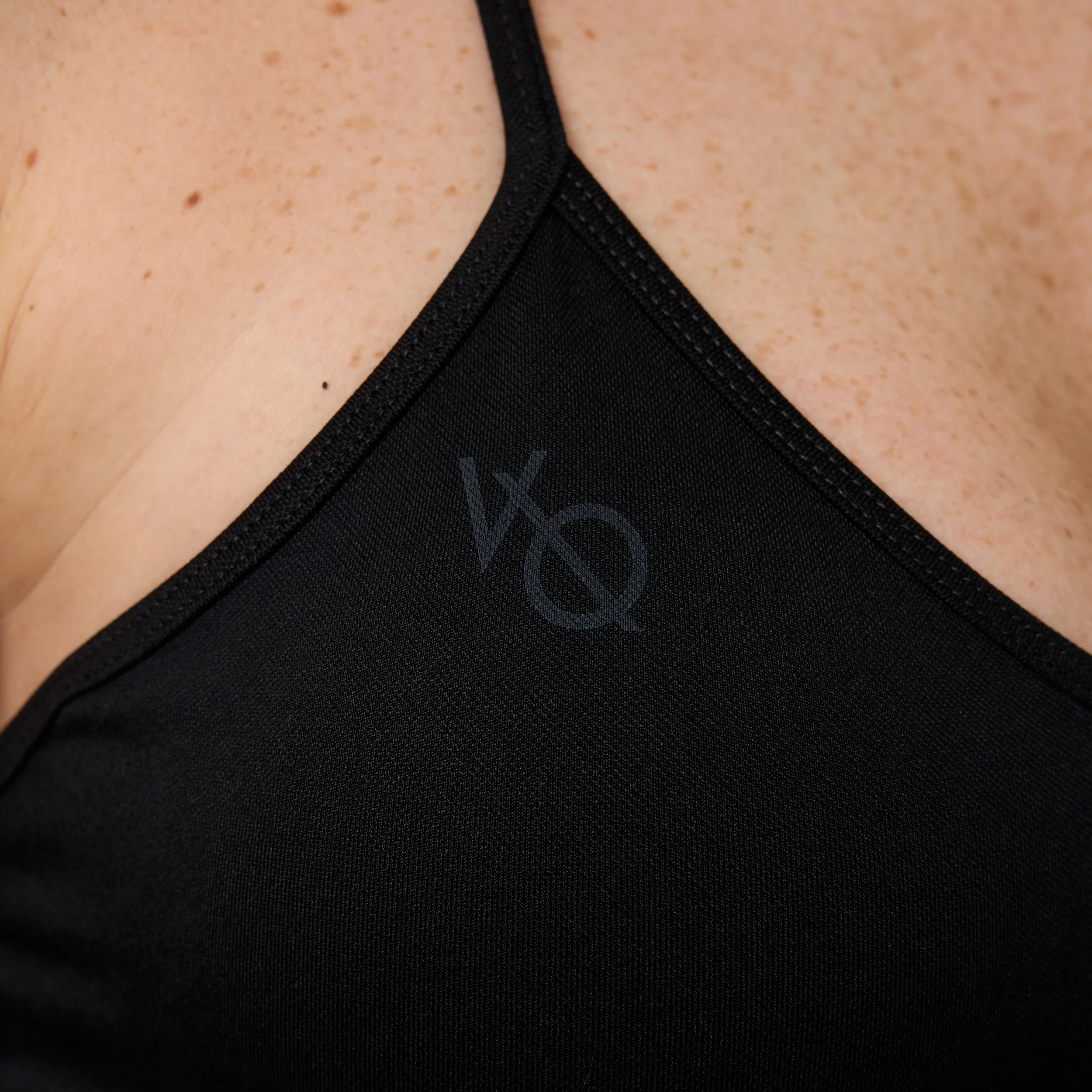 Vanquish Elevate V2 Black Seamless T Strap Top - Image 5
