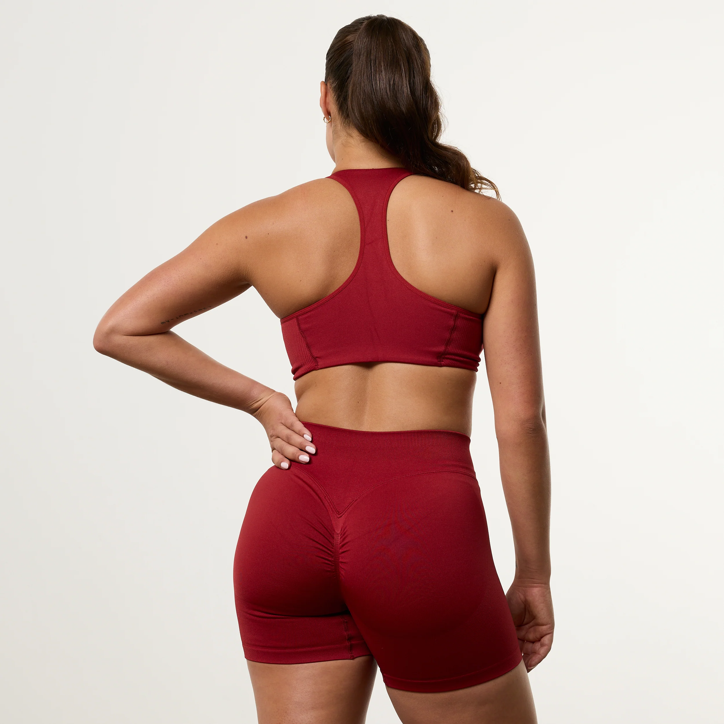 Vanquish Elevate V2 Scarlet Red Seamless Twist Front Bra - Image 2