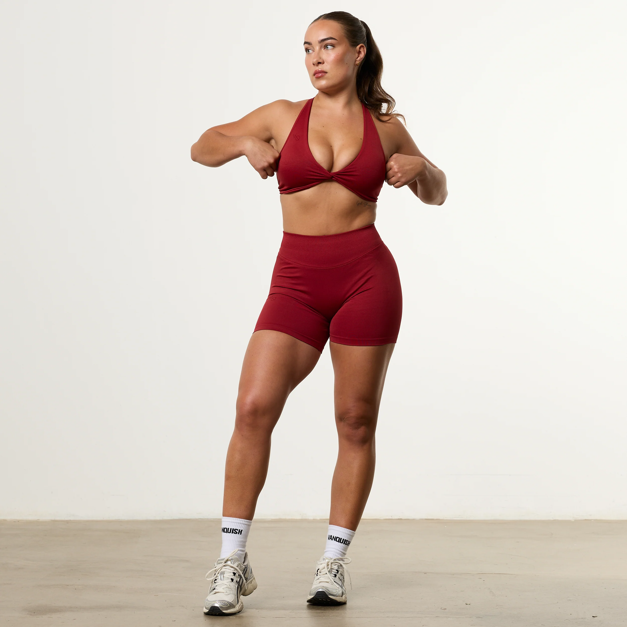 Vanquish Elevate V2 Scarlet Red Seamless Twist Front Bra - Image 3