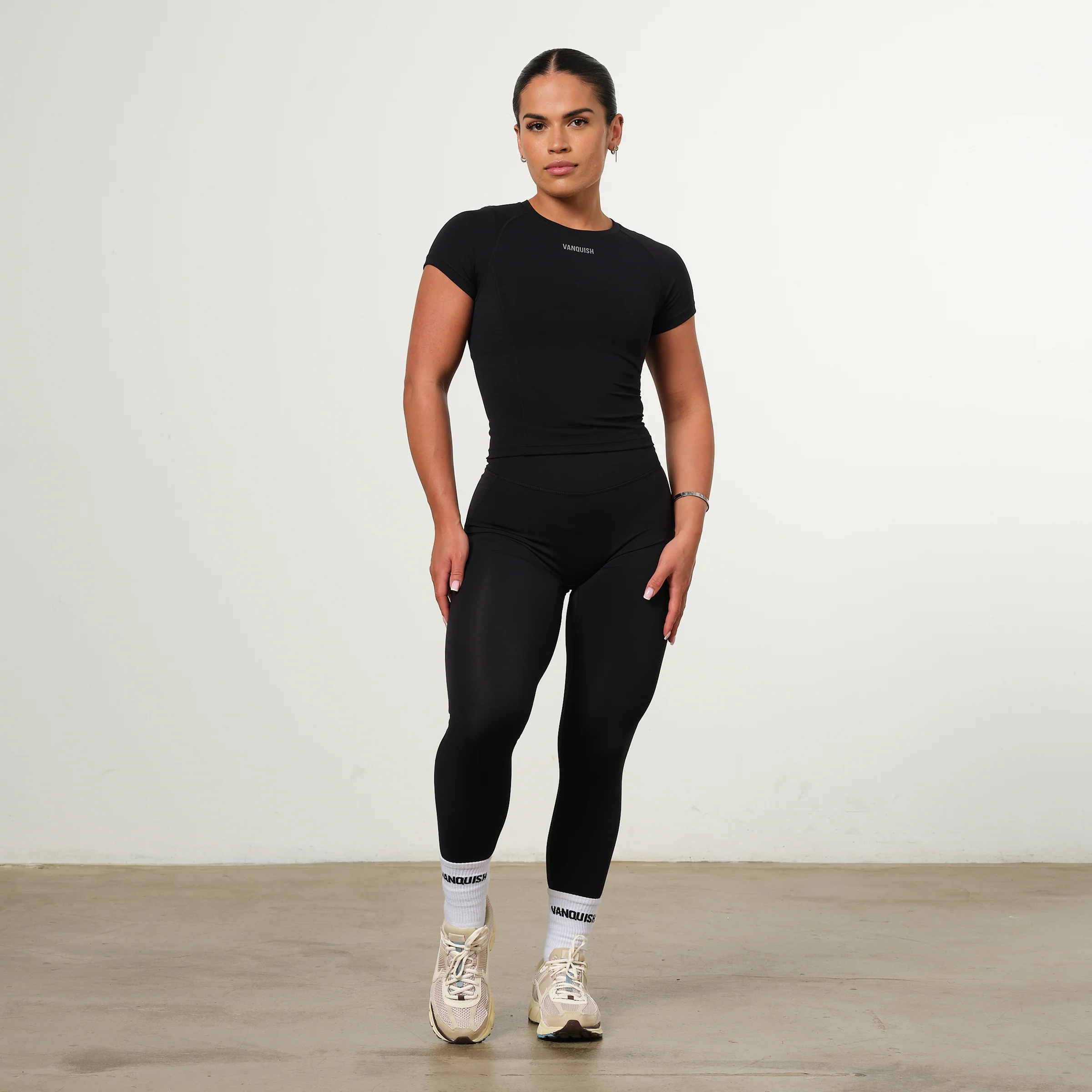 VANQUISH ENHANCE BLACK HIGH-WAIST LEGGING - Image 4