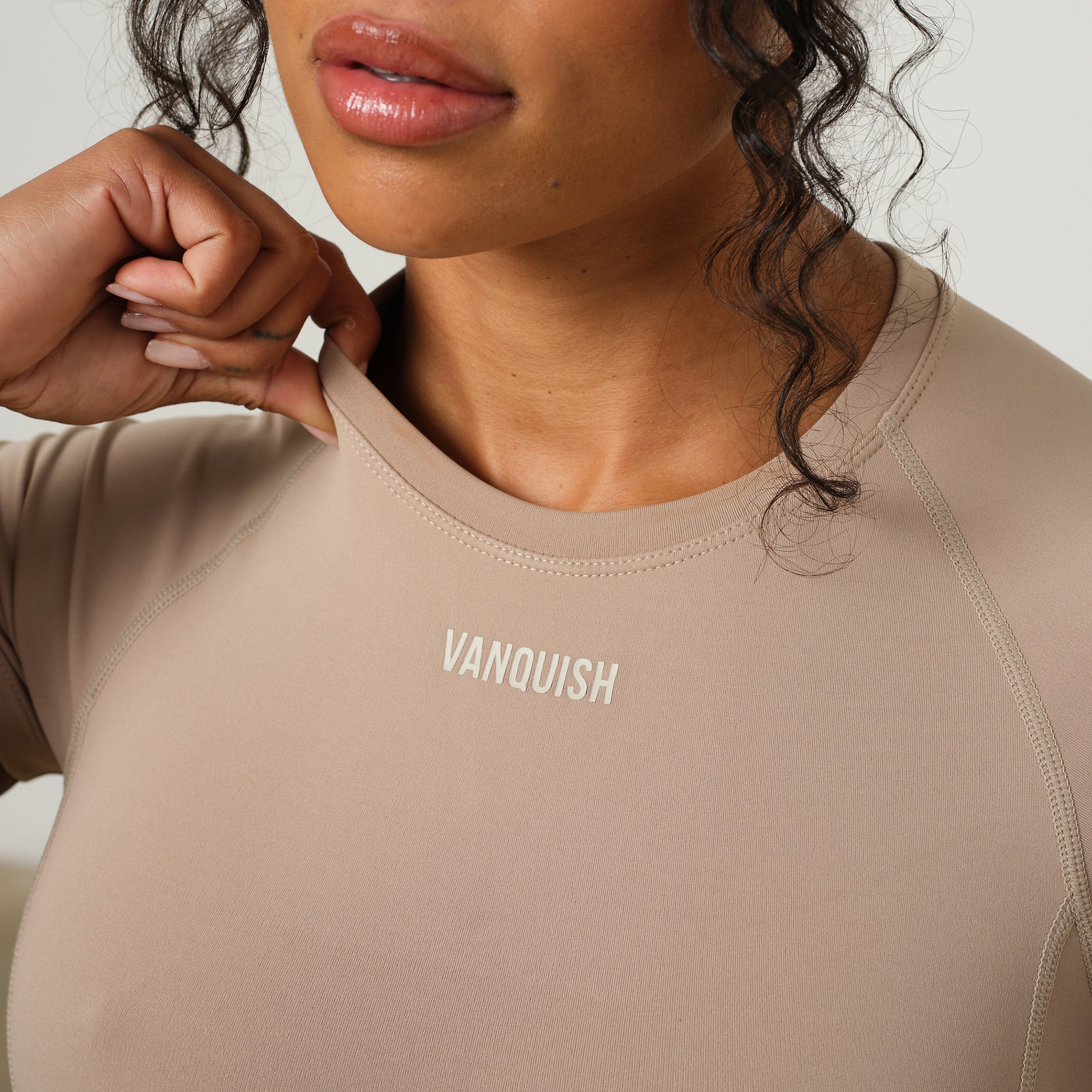 VANQUISH ENHANCE LATTE MIDI CAP SLEEVE T SHIRT - Image 4