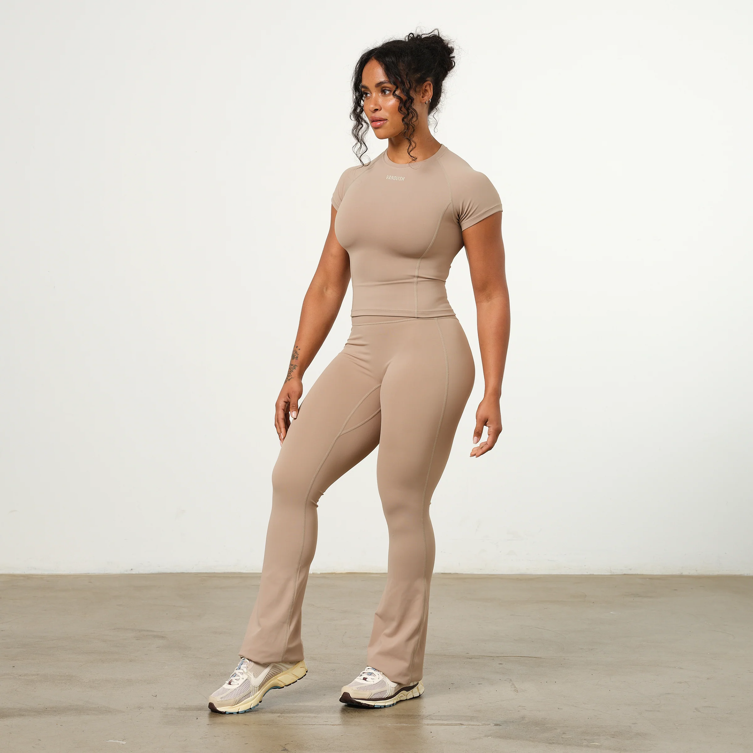 VANQUISH ENHANCE LATTE PETITE HIGH-WAIST FLARED LEGGING - Image 3