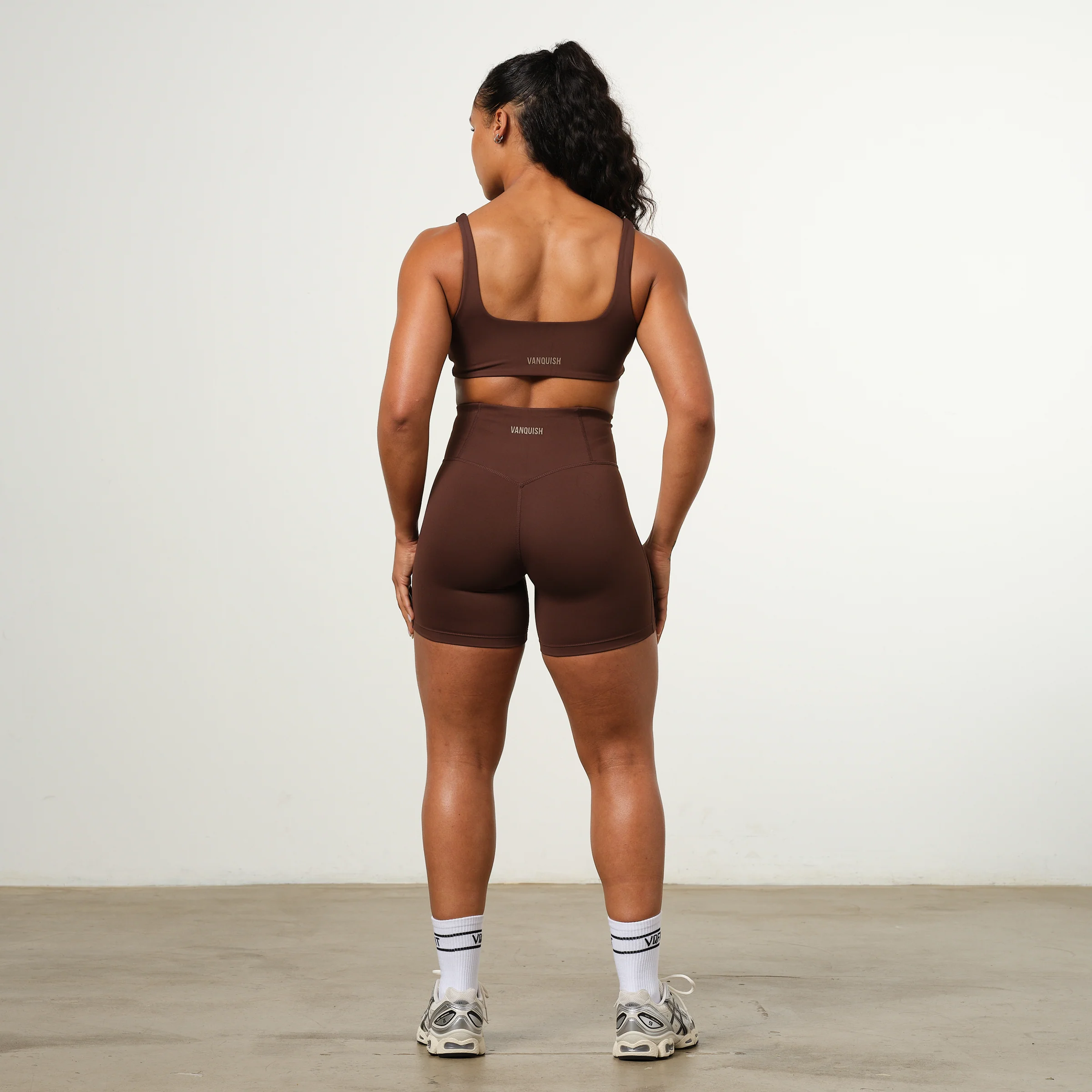 VANQUISH ENHANCE COFFEE BROWN TWIST FRONT BRA - Image 5