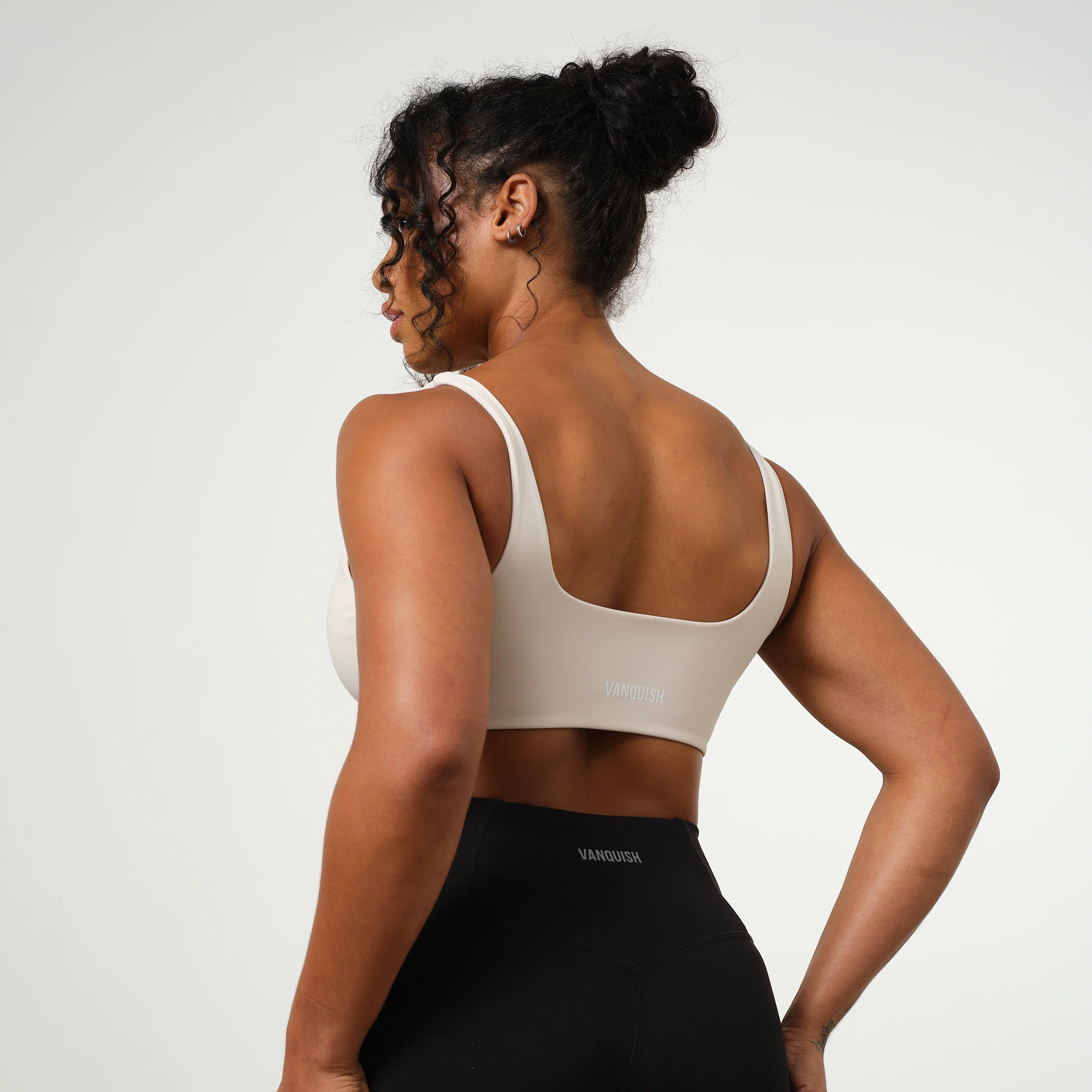 VANQUISH ENHANCE NUDE TWIST FRONT BRA - Image 3