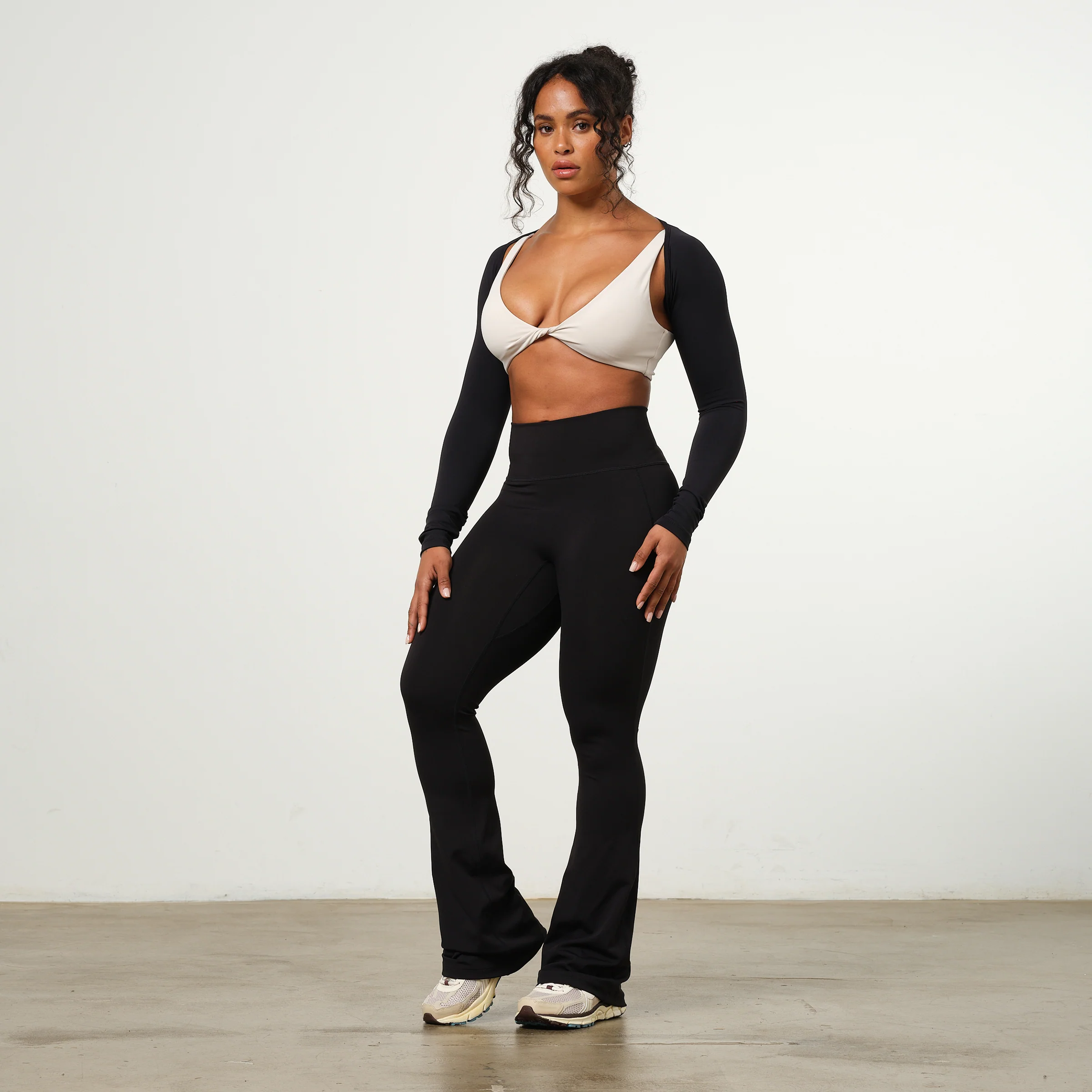 VANQUISH ENHANCE NUDE TWIST FRONT BRA - Image 6