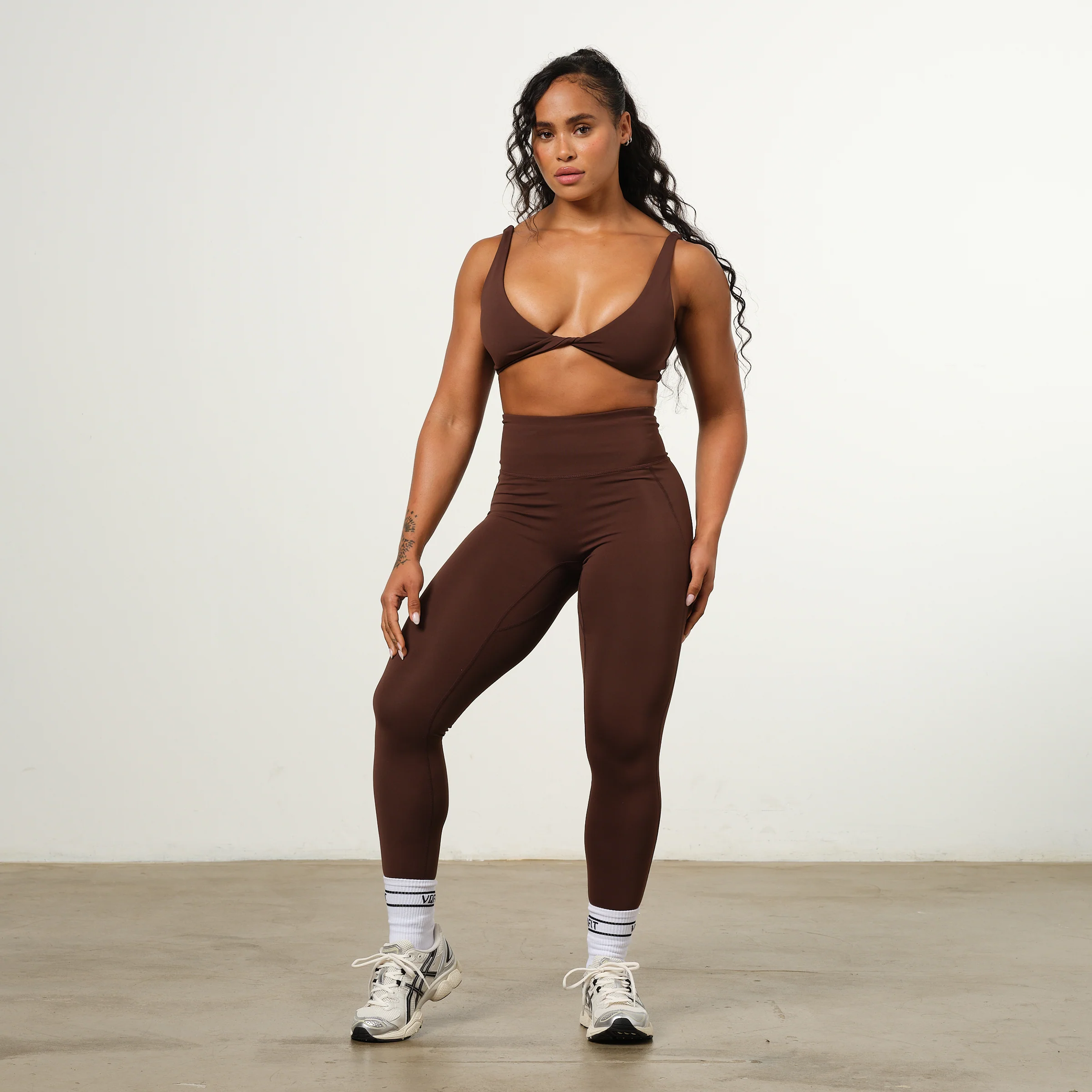 VANQUISH ENHANCE PETITE COFFEE BROWN HIGH-WAIST LEGGING - Image 4