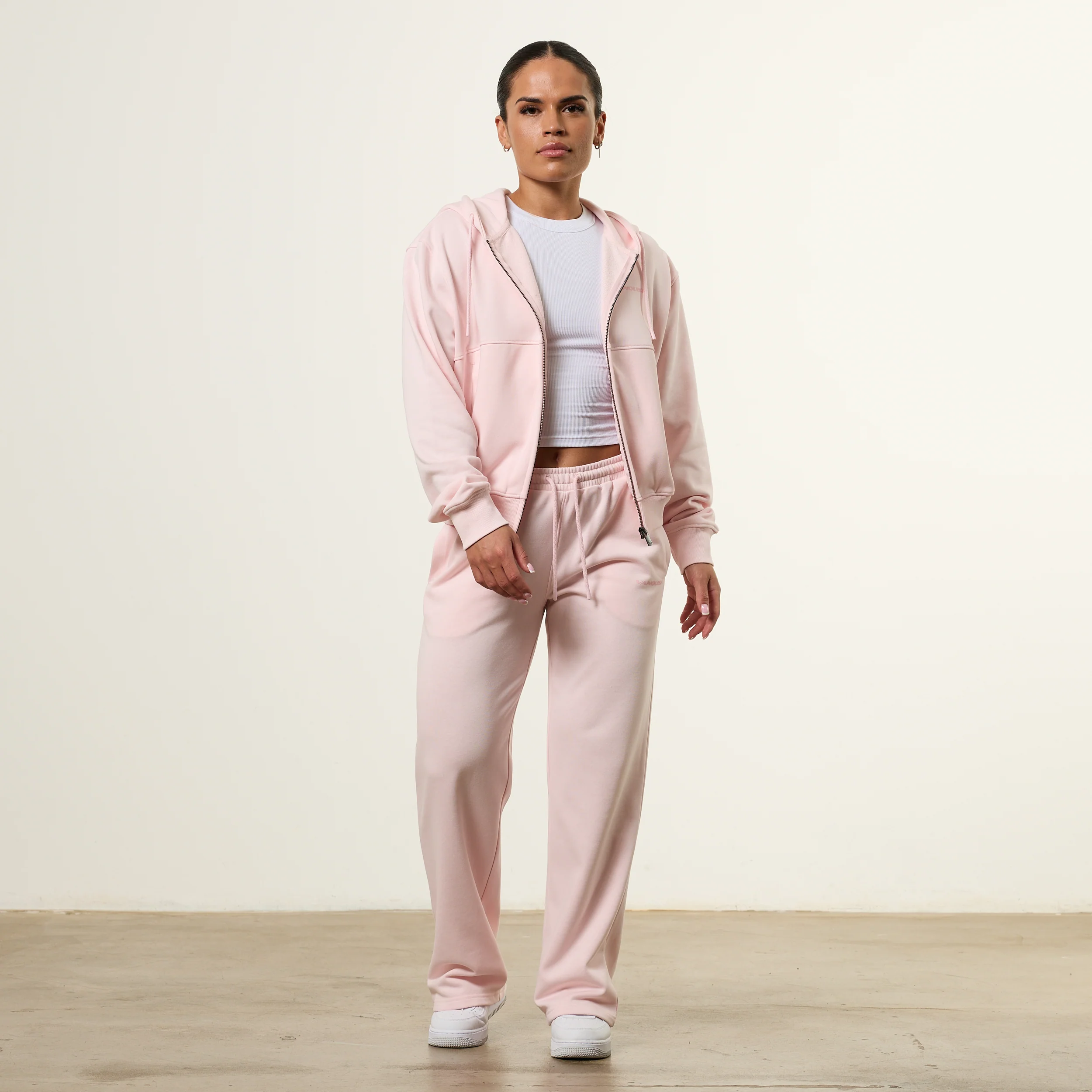 Vanquish Essential Ballet Pink Cropped Zip Through Hoodie - Image 3