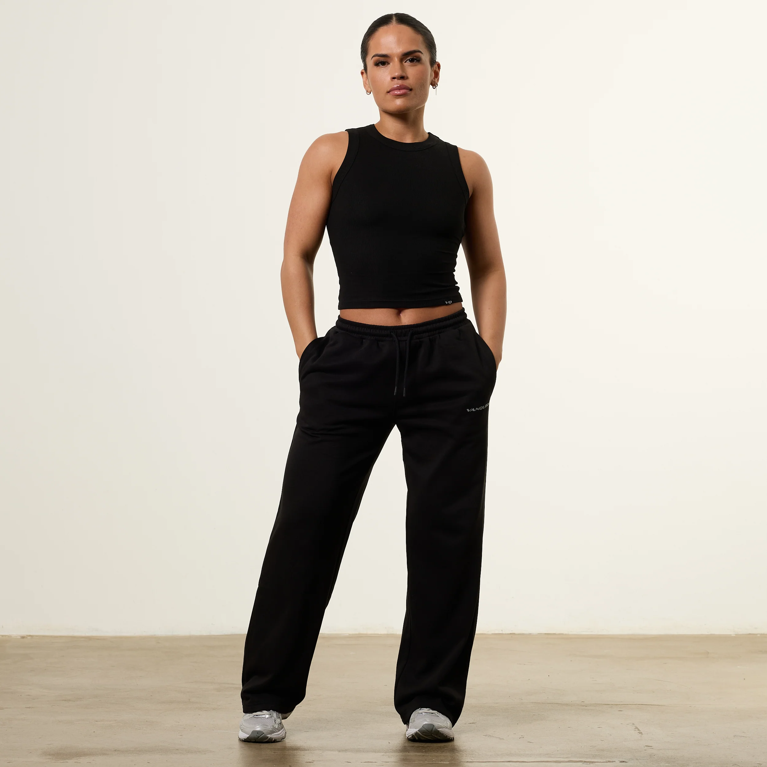 Vanquish Essential Black Longline Ribbed Tank - Image 3