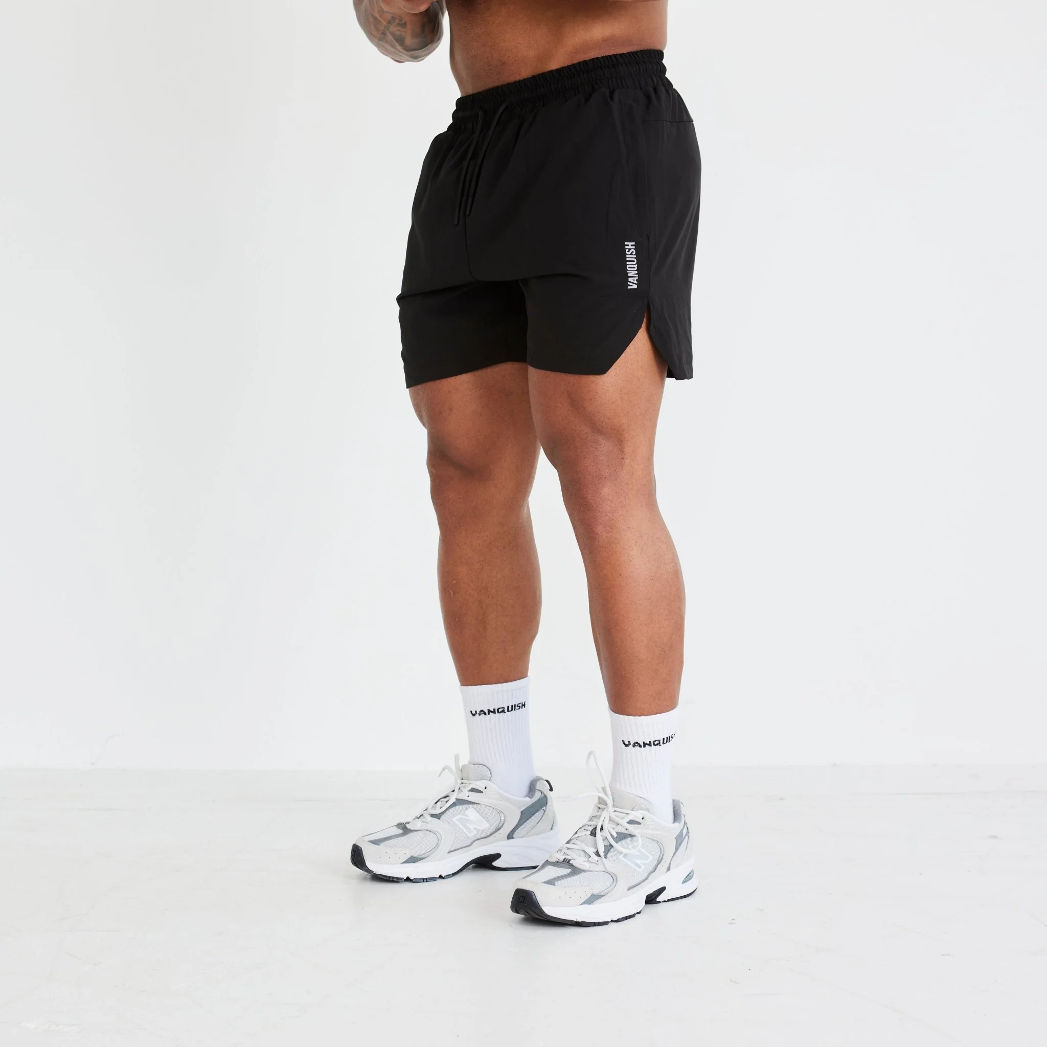 Vanquish Essential Black Performance 4" Shorts - Image 3