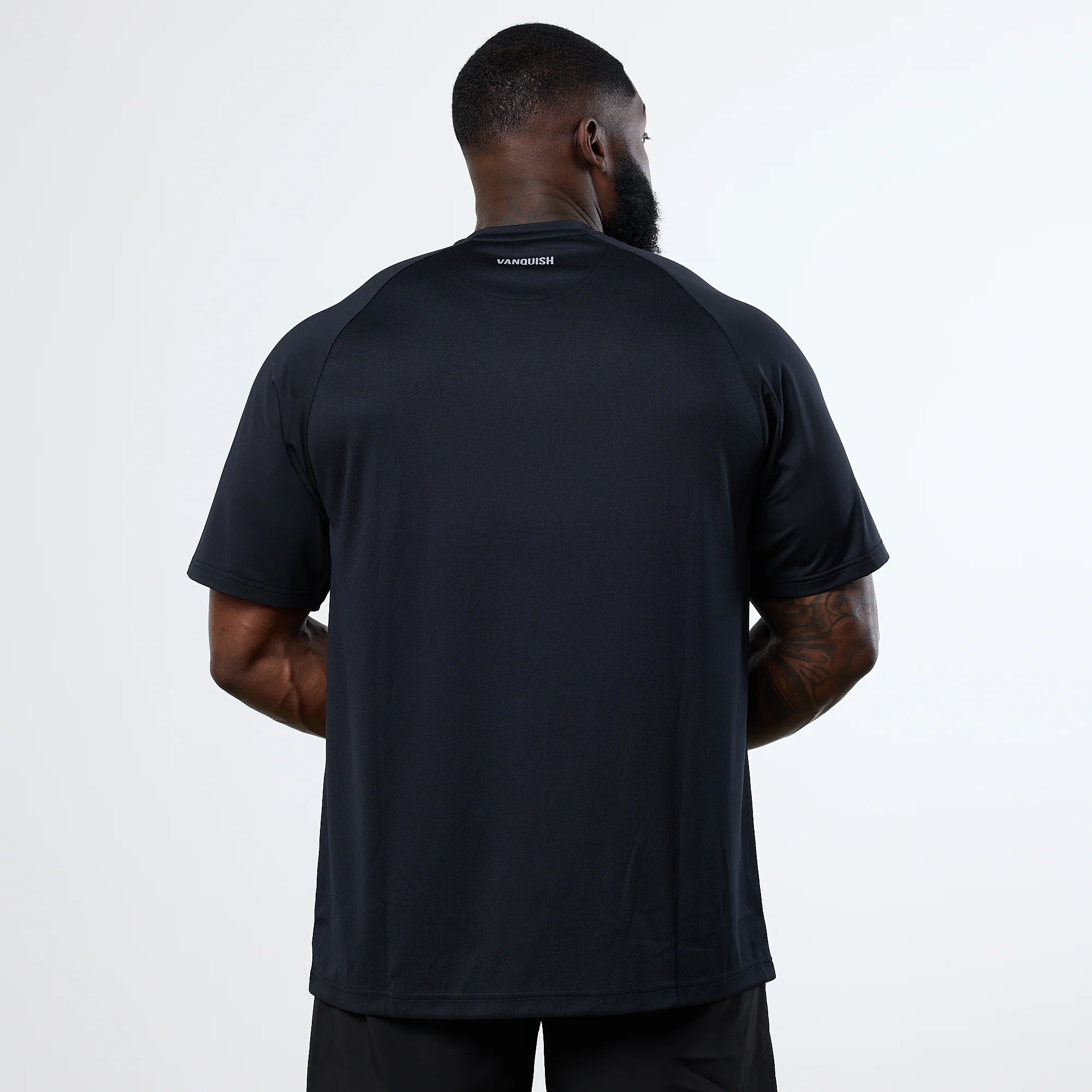 Vanquish Essential Black Performance Oversized T Shirt - Image 4