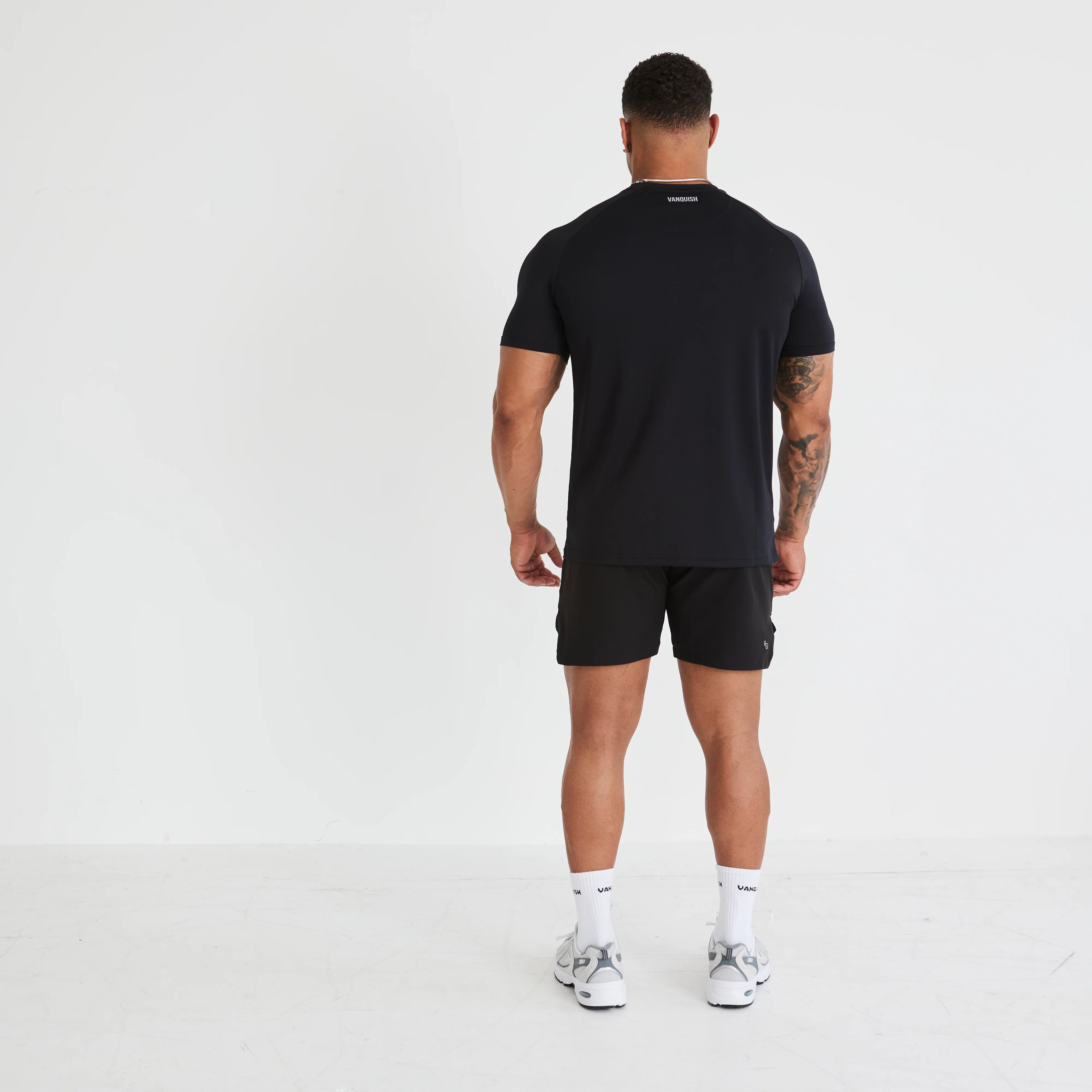 Vanquish Essential Black Performance Short Sleeve T Shirt - Image 5