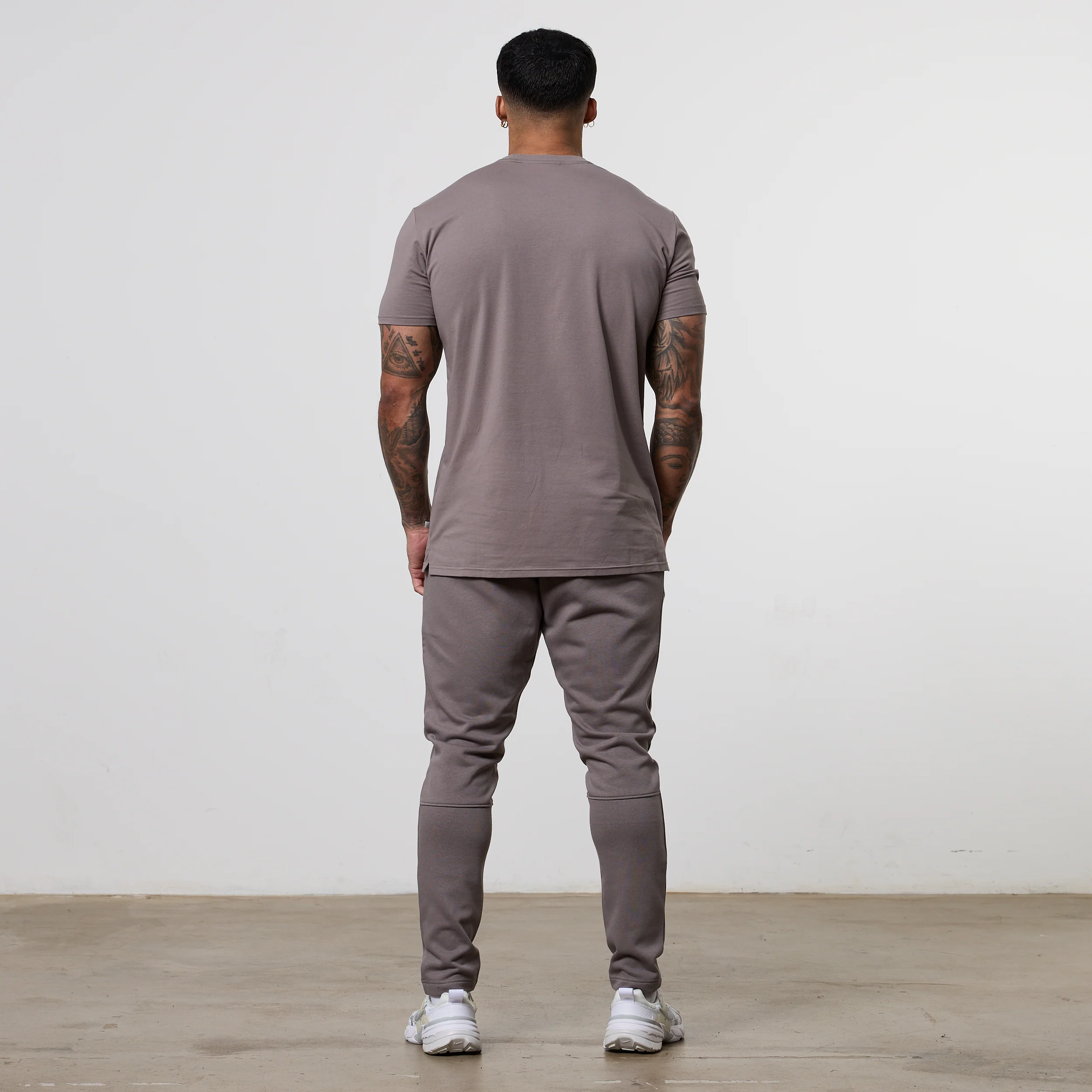 Vanquish Essential Mushroom Tapered Fit Sweatpants - Image 3