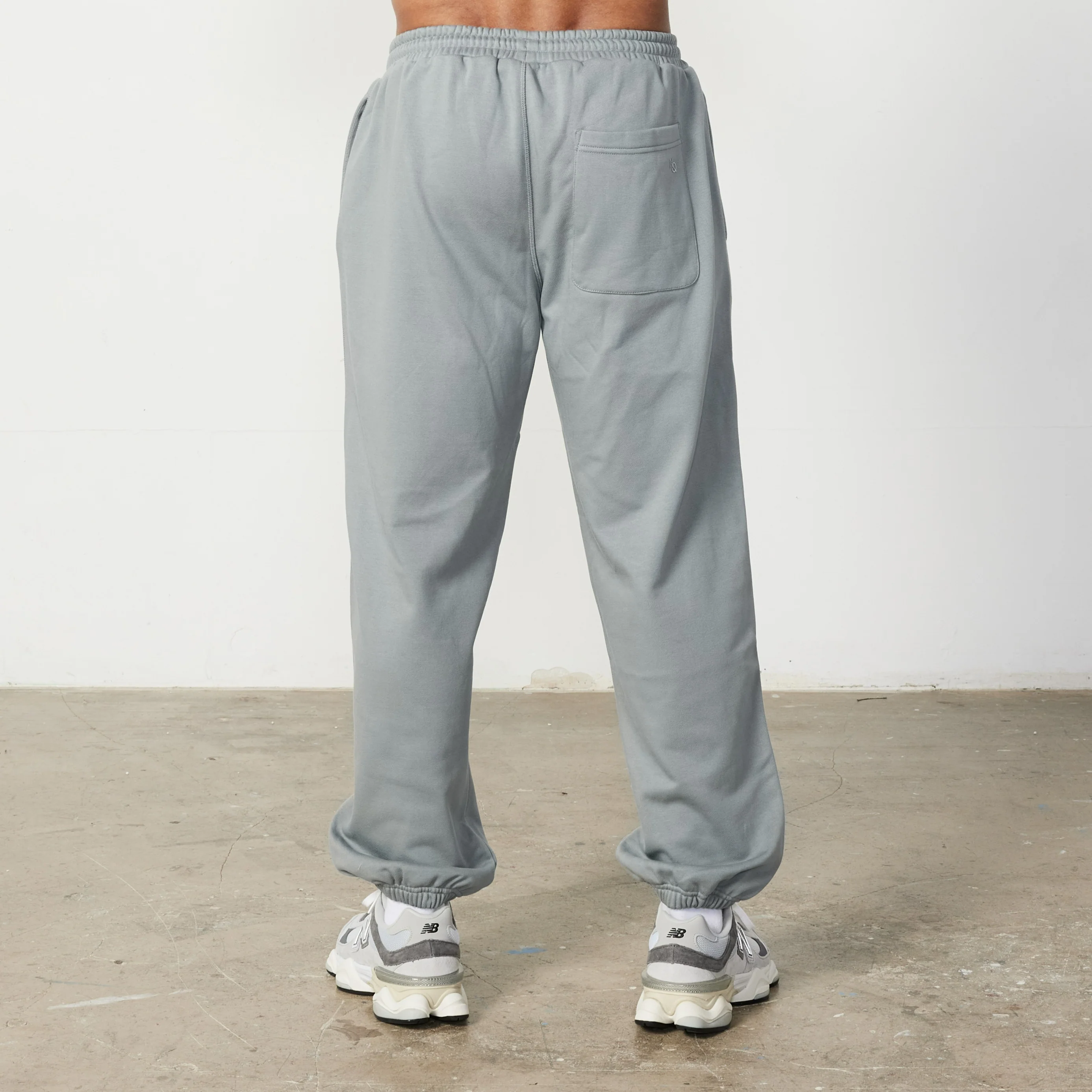 Vanquish Essential Steel Grey Oversized Sweatpants - Image 4