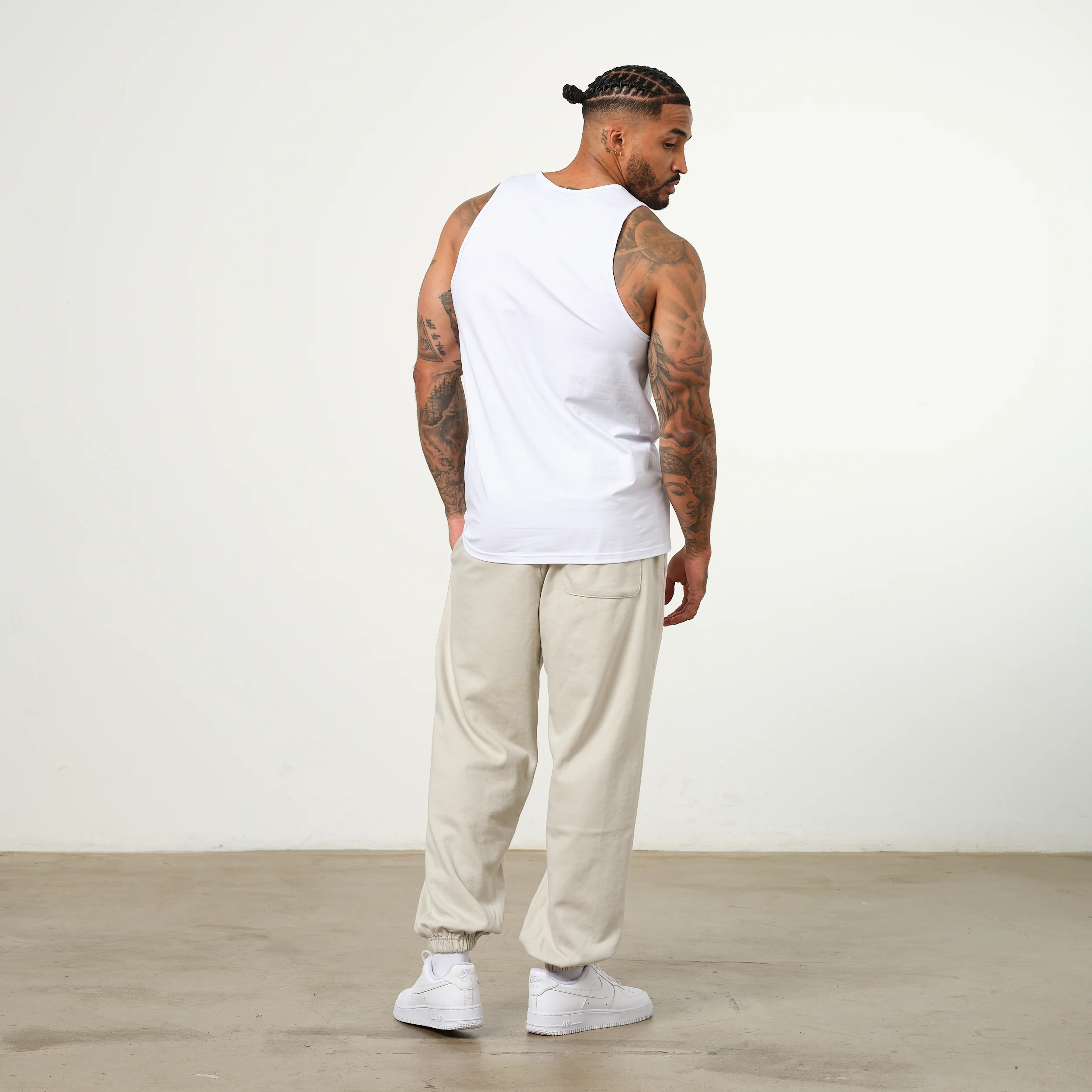 Vanquish Essential Stone Oversized Sweatpants - Image 3