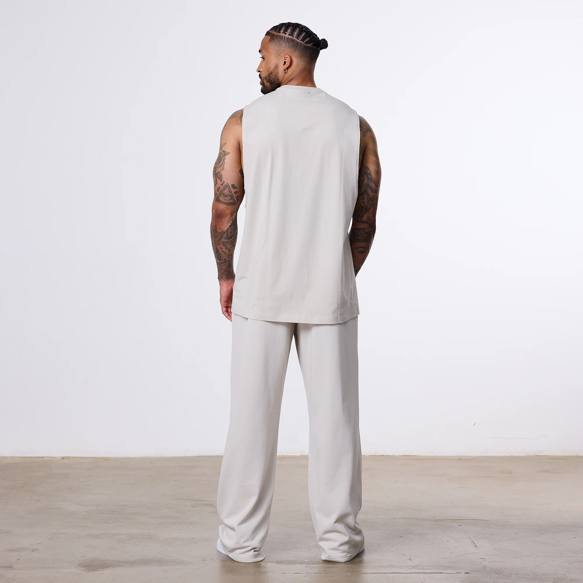 Vanquish Essential V2 Stone Straight Leg Sweatpants - Image 3
