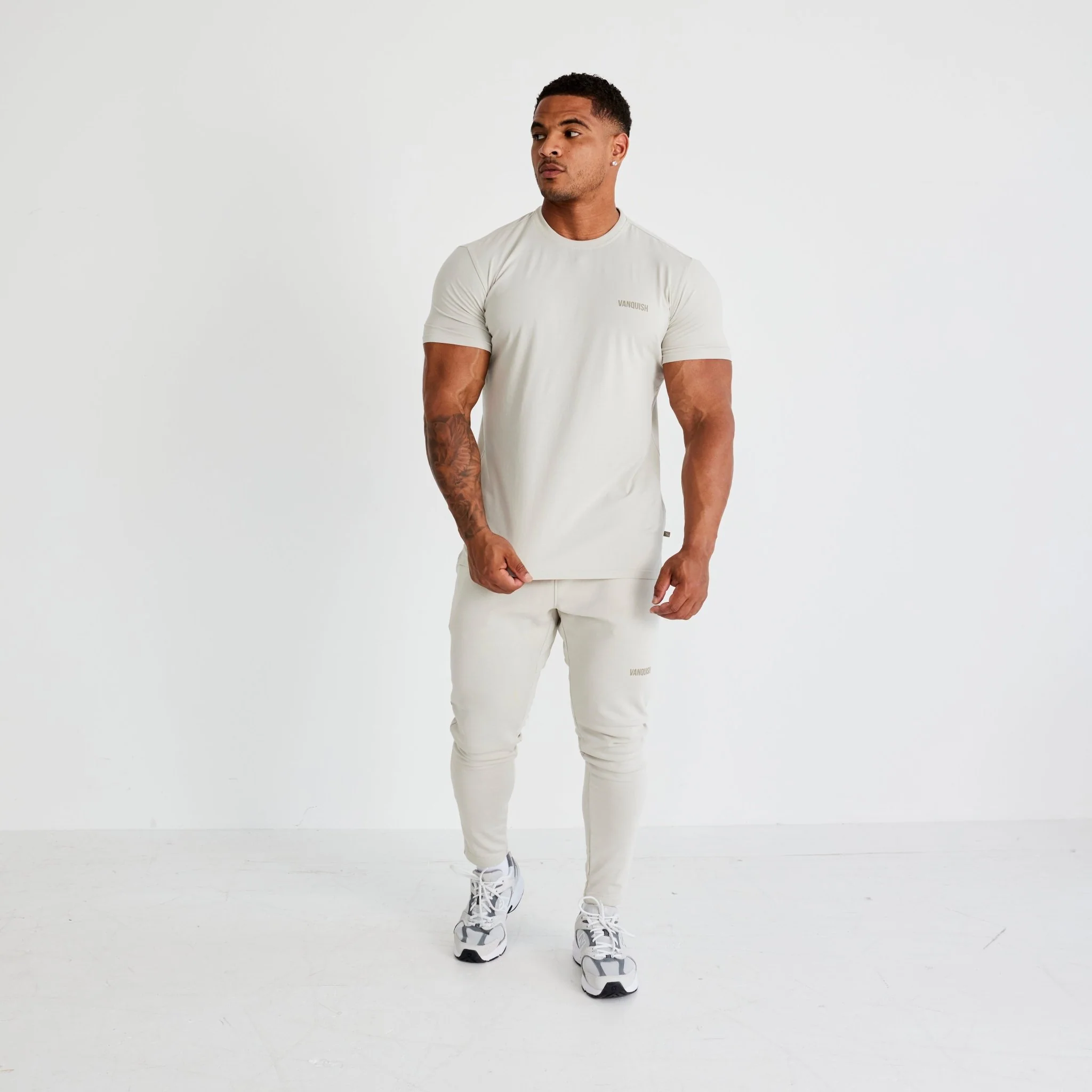 Vanquish Essential Stone Tapered Fit Sweatpants - Image 2