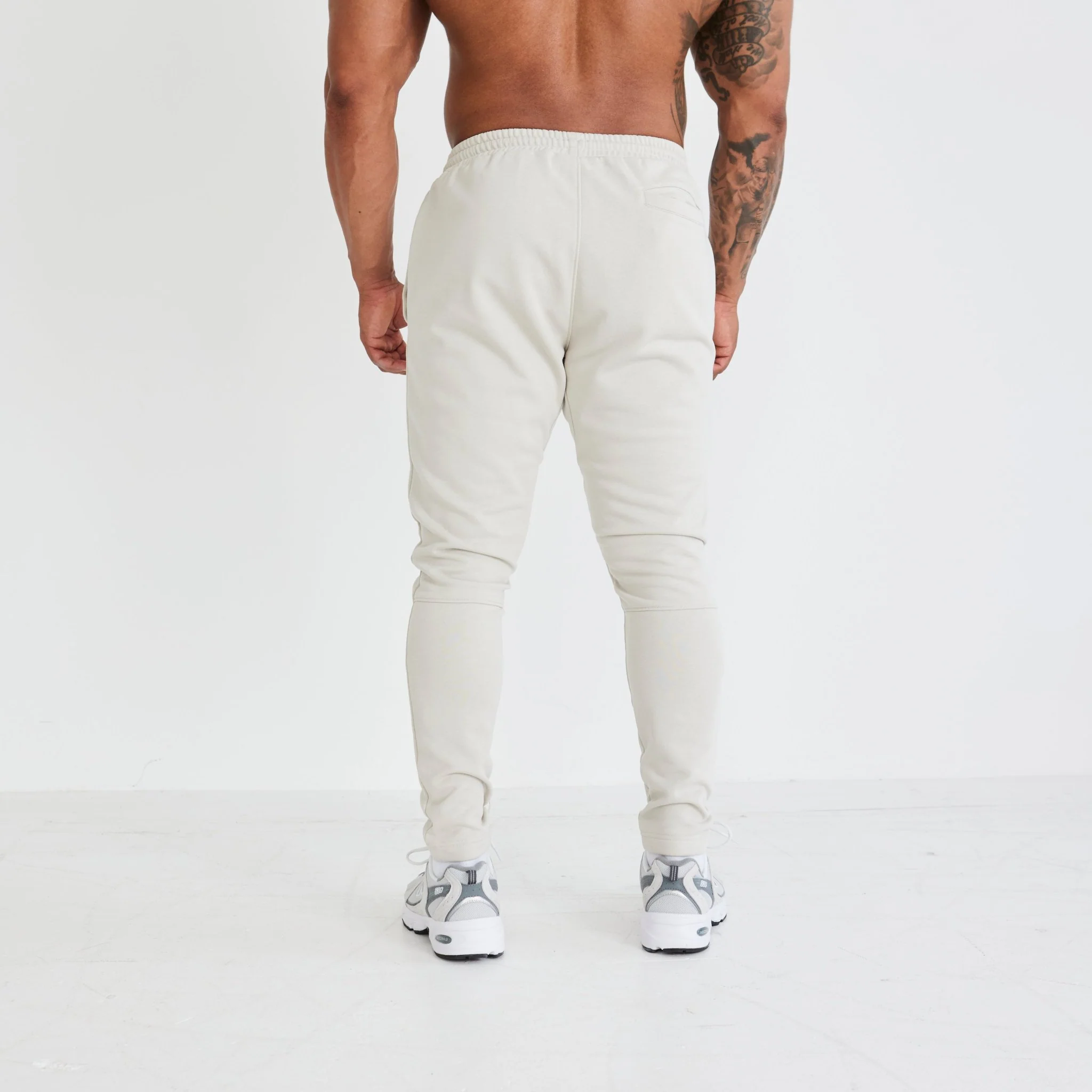 Vanquish Essential Stone Tapered Fit Sweatpants - Image 3