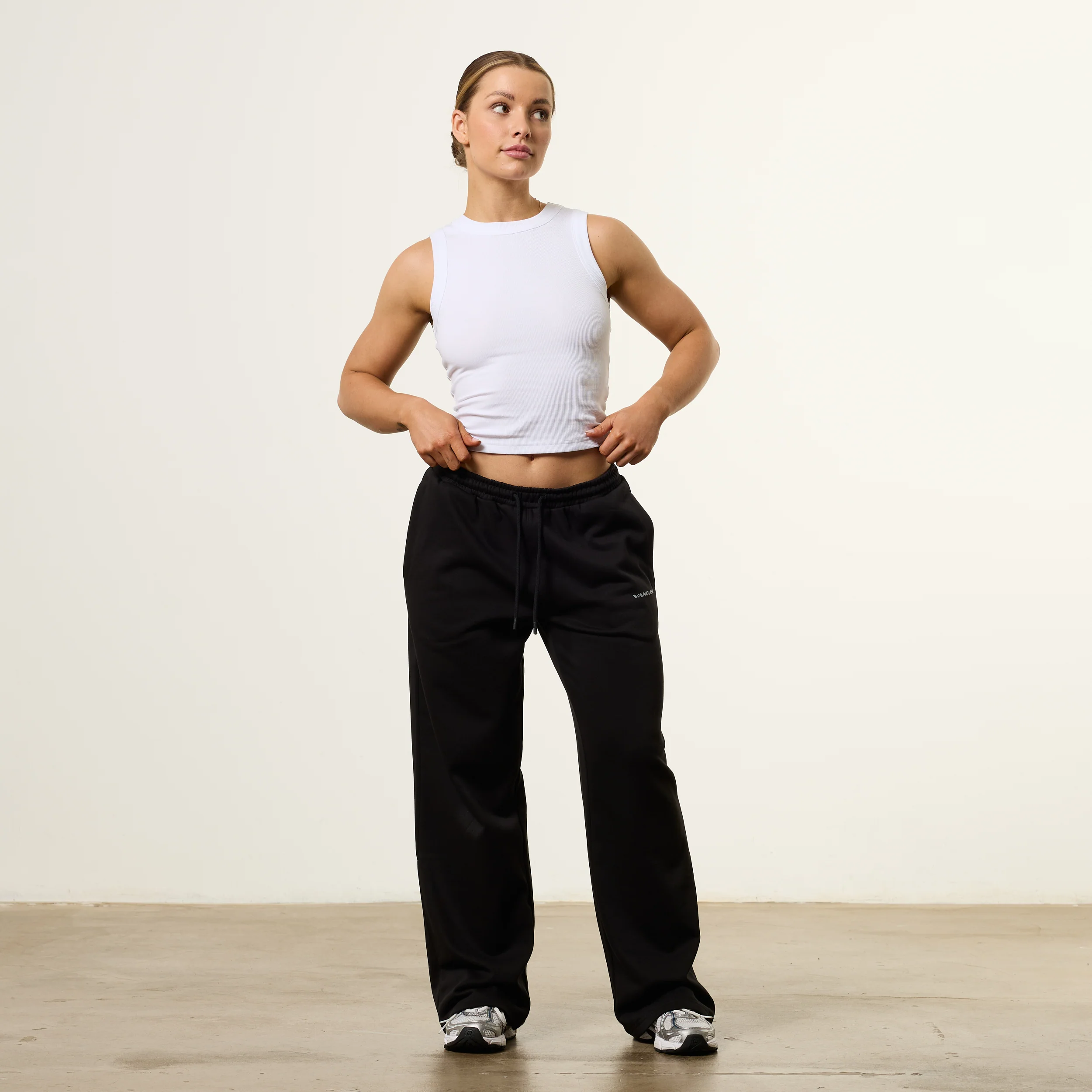 Vanquish Essential White Longline Ribbed Tank - Image 3
