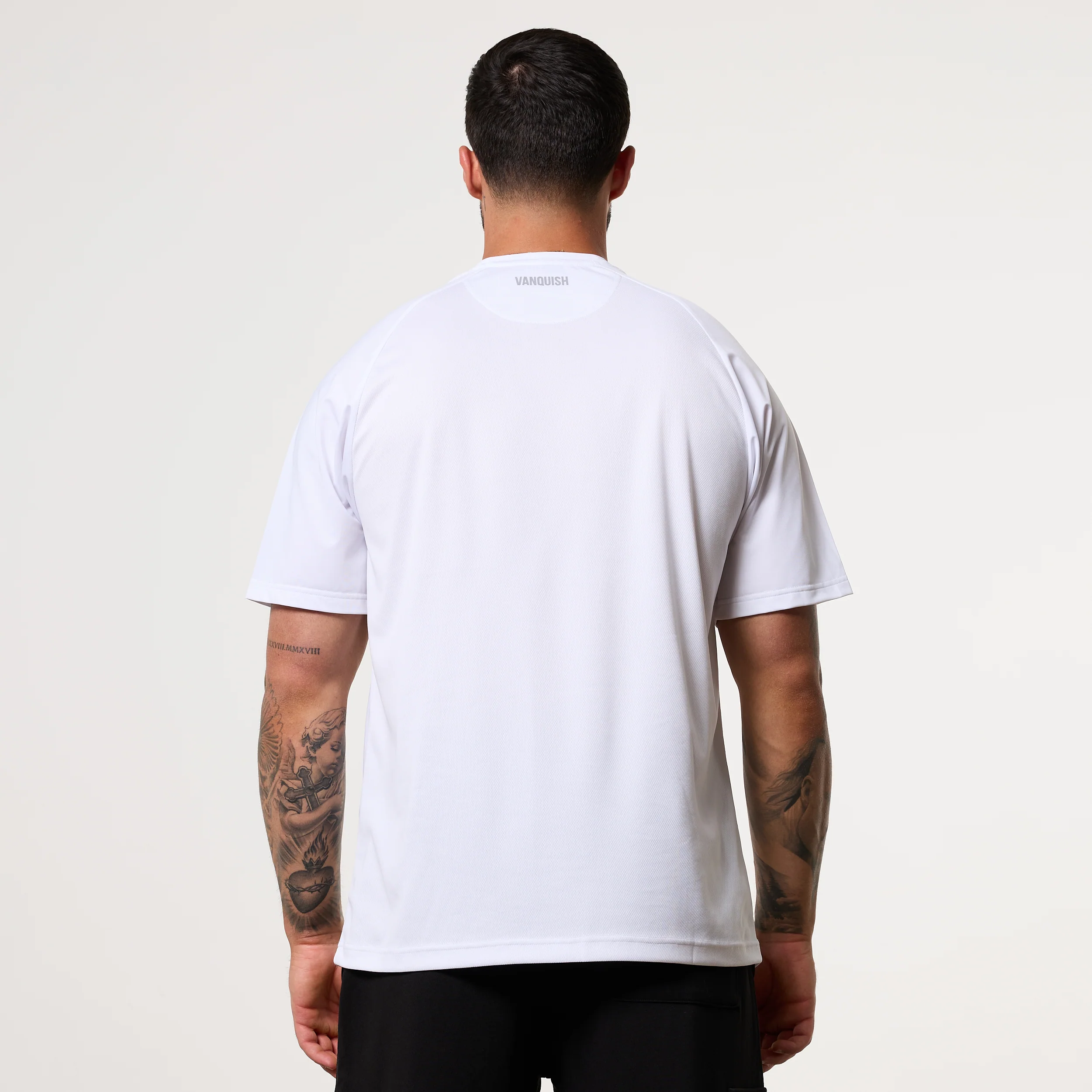 Vanquish Essential White Performance Oversized T Shirt - Image 4