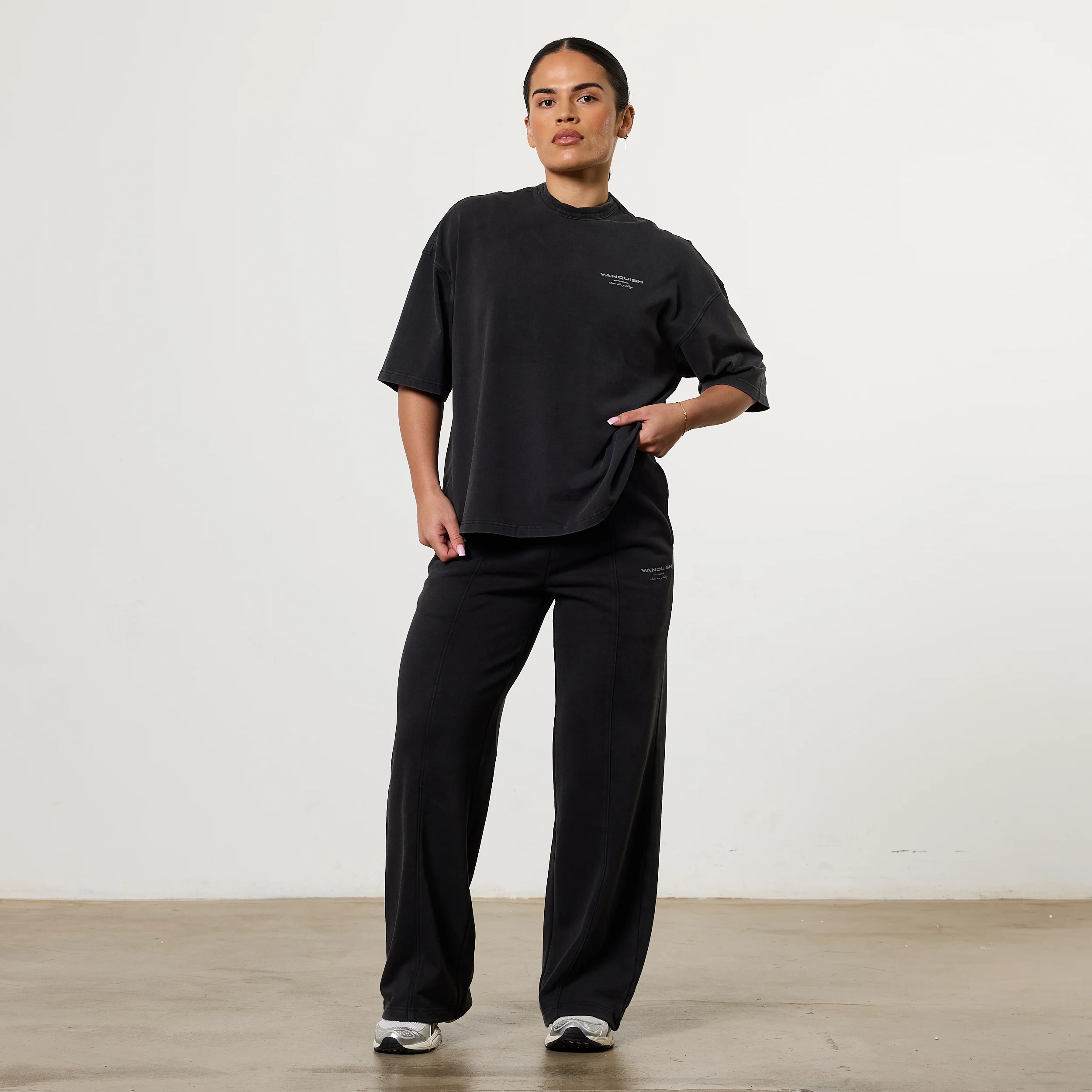 Vanquish Womens Washed Black Wide Leg Sweatpants - Image 2