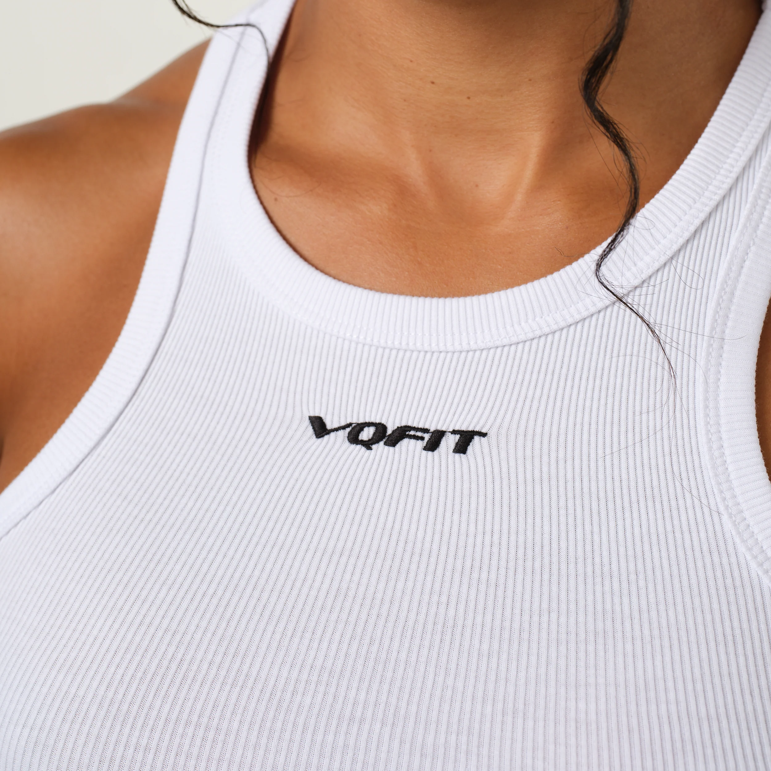 Vanquish Racer White Ribbed Vest - Image 4