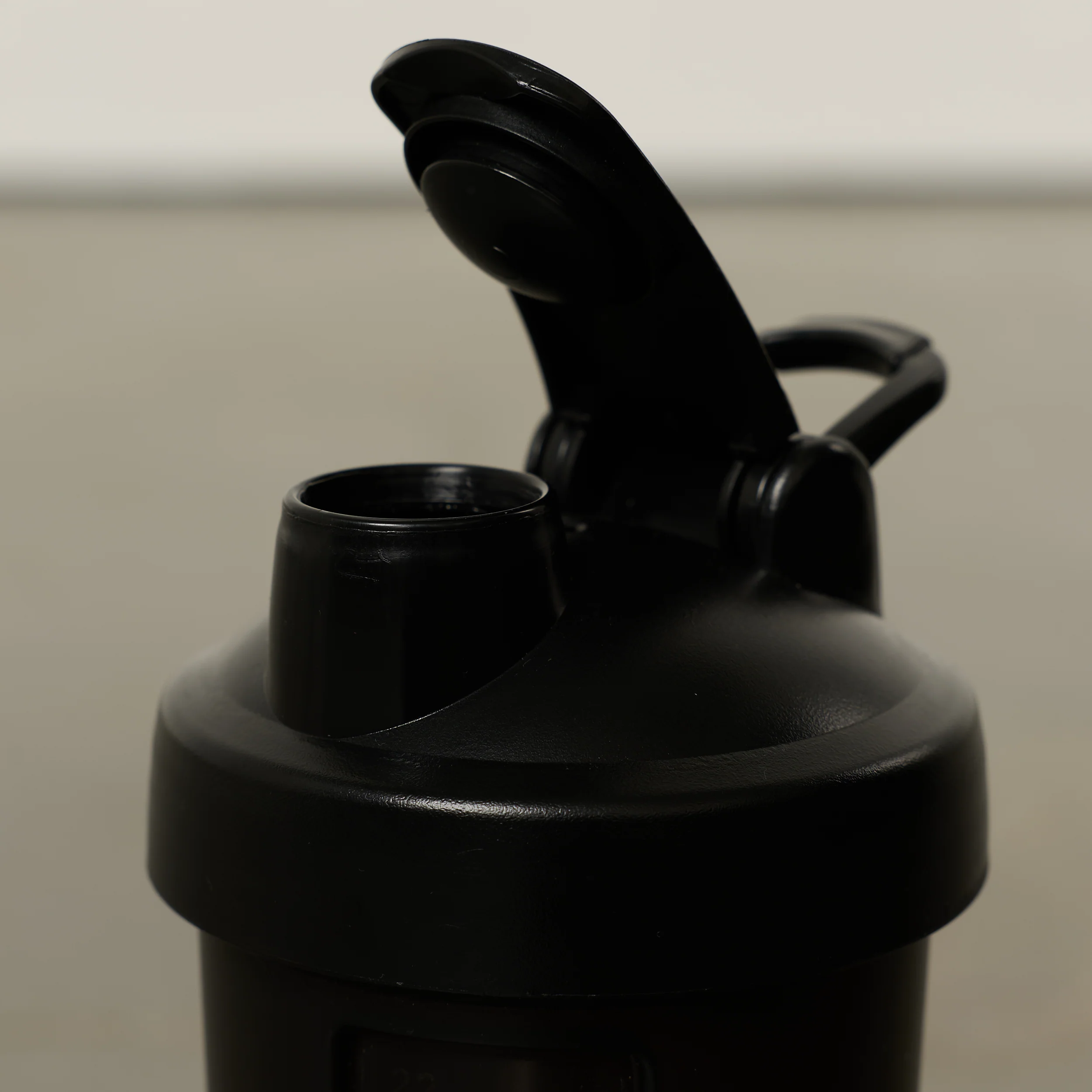 Vanquish Shaker Bottle - Image 2