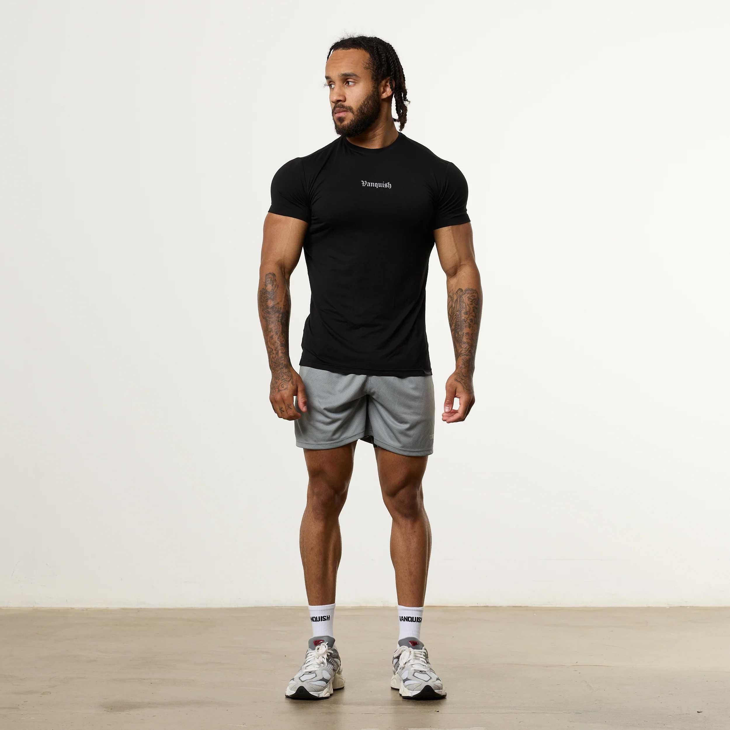 Vanquish Ultra Soft Black Slim Fit T Shirt - Image 2
